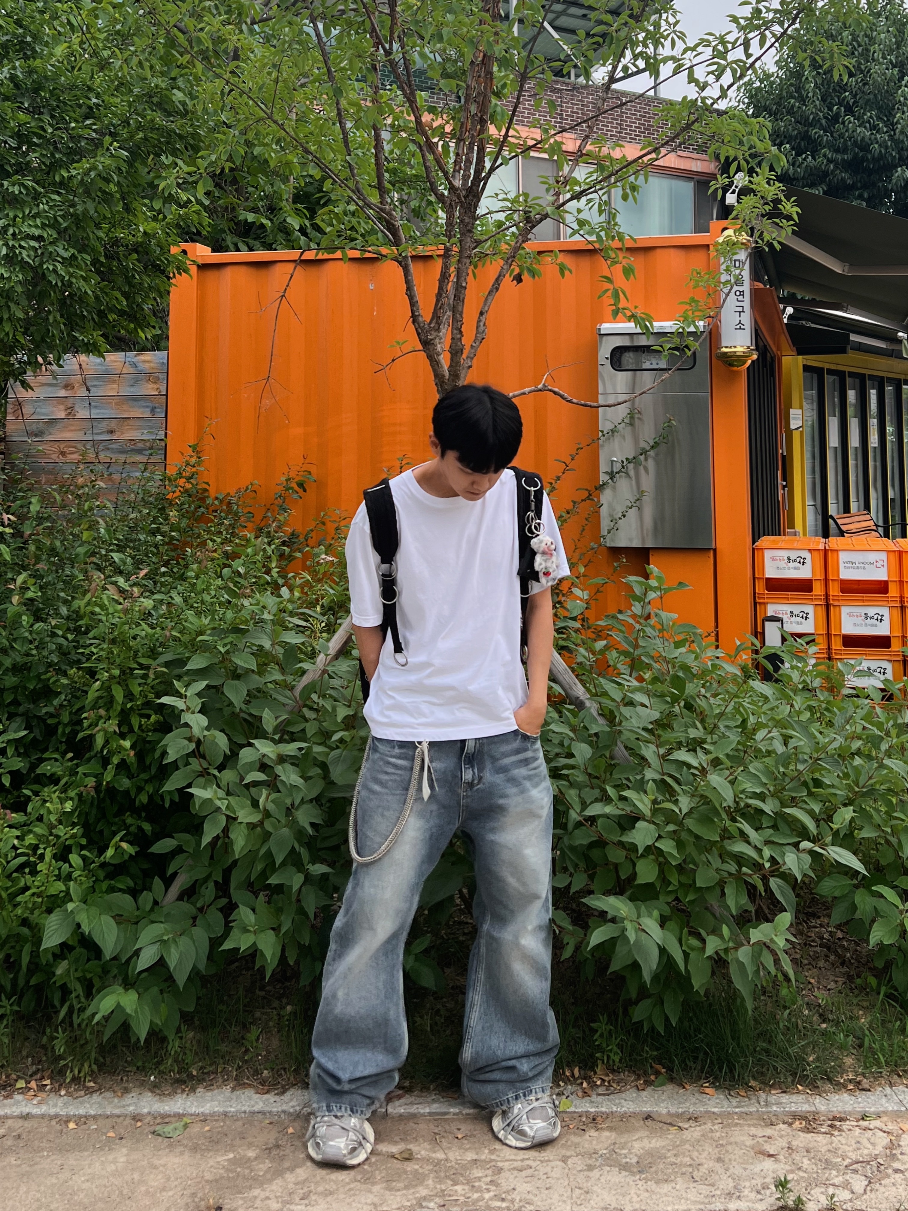 Balenciaga 3XL Sneakers Light Beige 착용 스타일 - 1