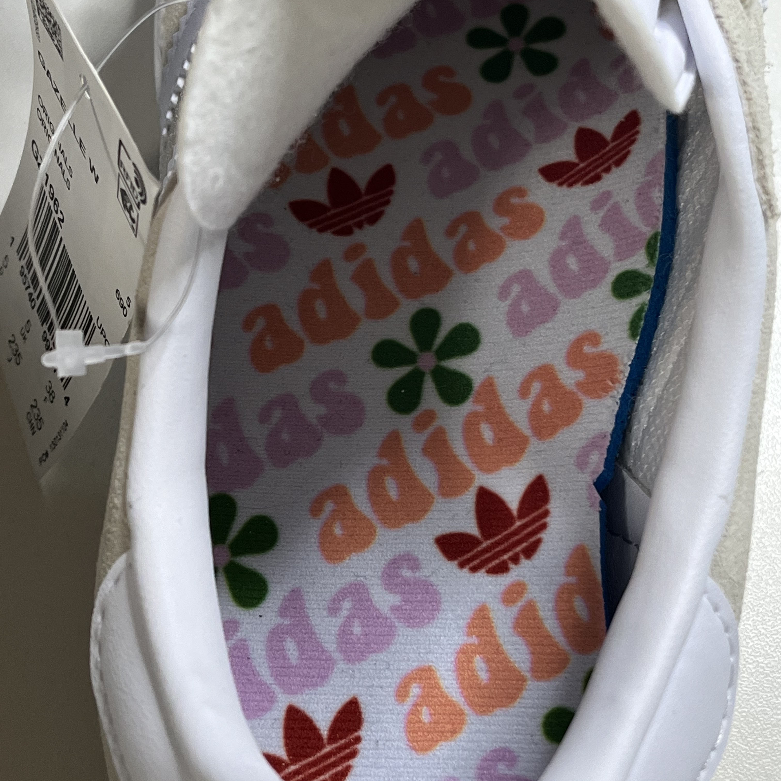 (W) Adidas Gazelle Off White Cloud White 착용 스타일 - 4