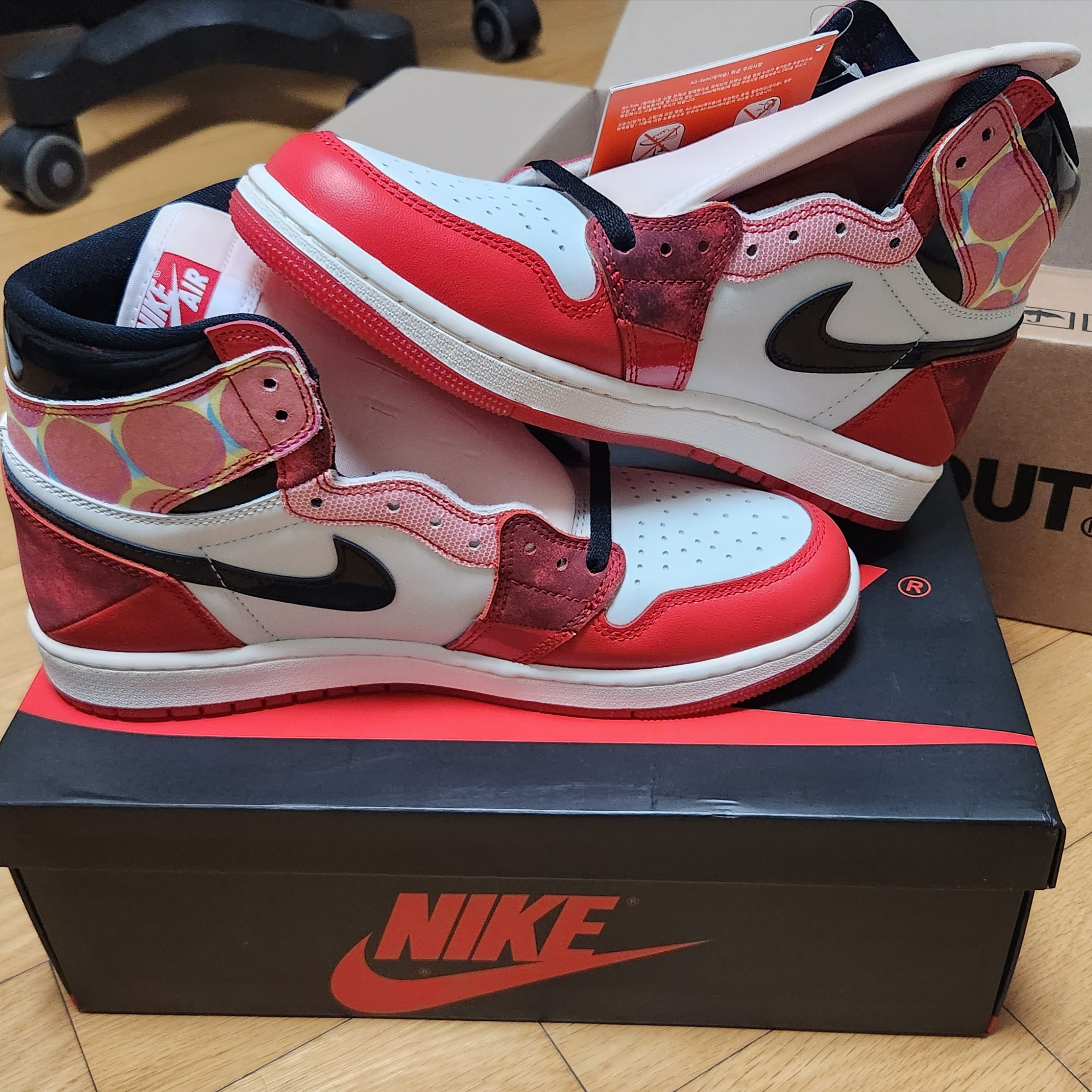 Jordan 1 Retro High Spider-Man Next Chapter 착용 스타일