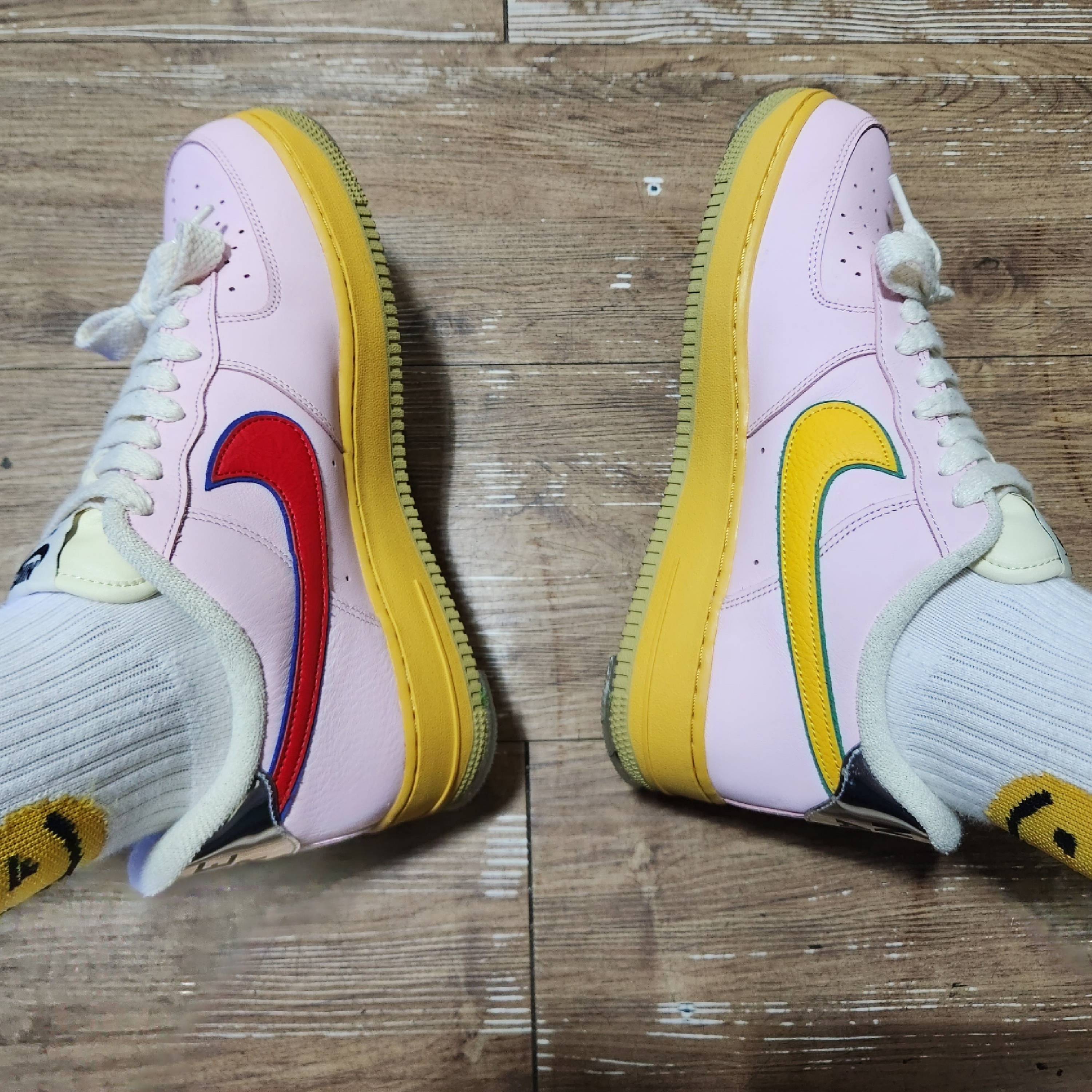 Nike Air Force 1 '07 Pink Tan 착용 스타일 - 4