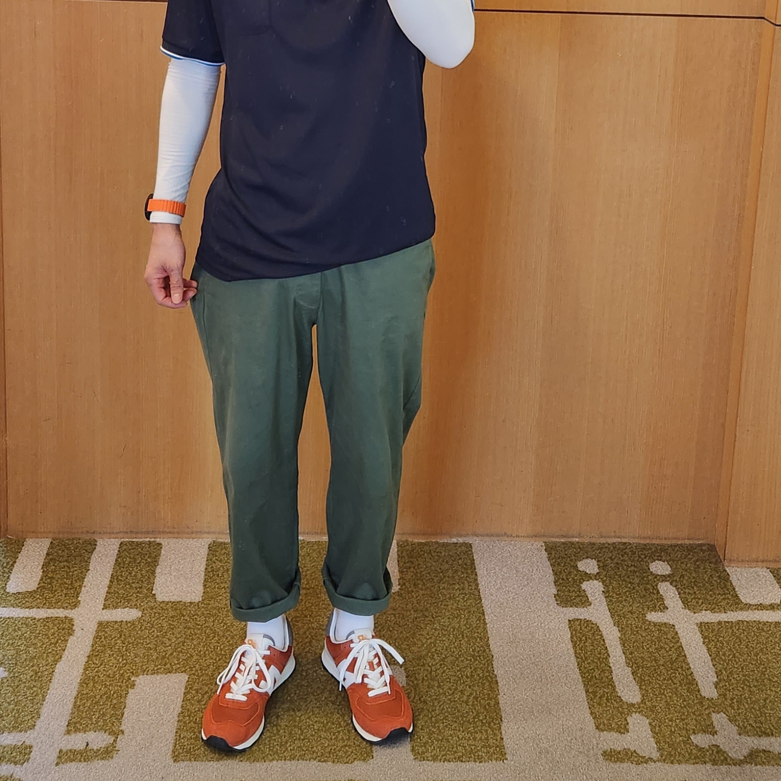 New Balance 574 Heritage Orange Burst White 착용 스타일