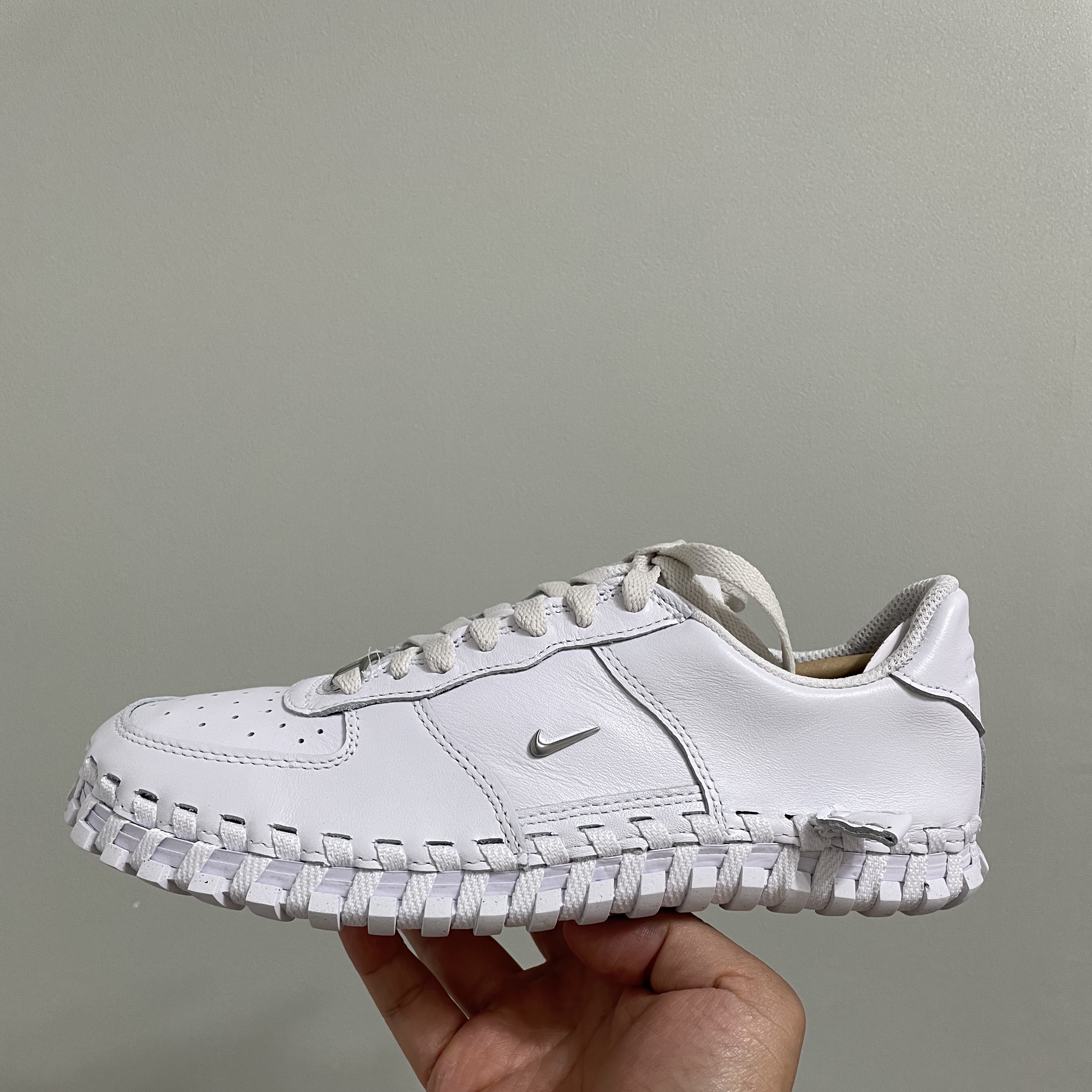 Nike x Jacquemus J Force 1 Low LX SP White 착용 스타일 - 5