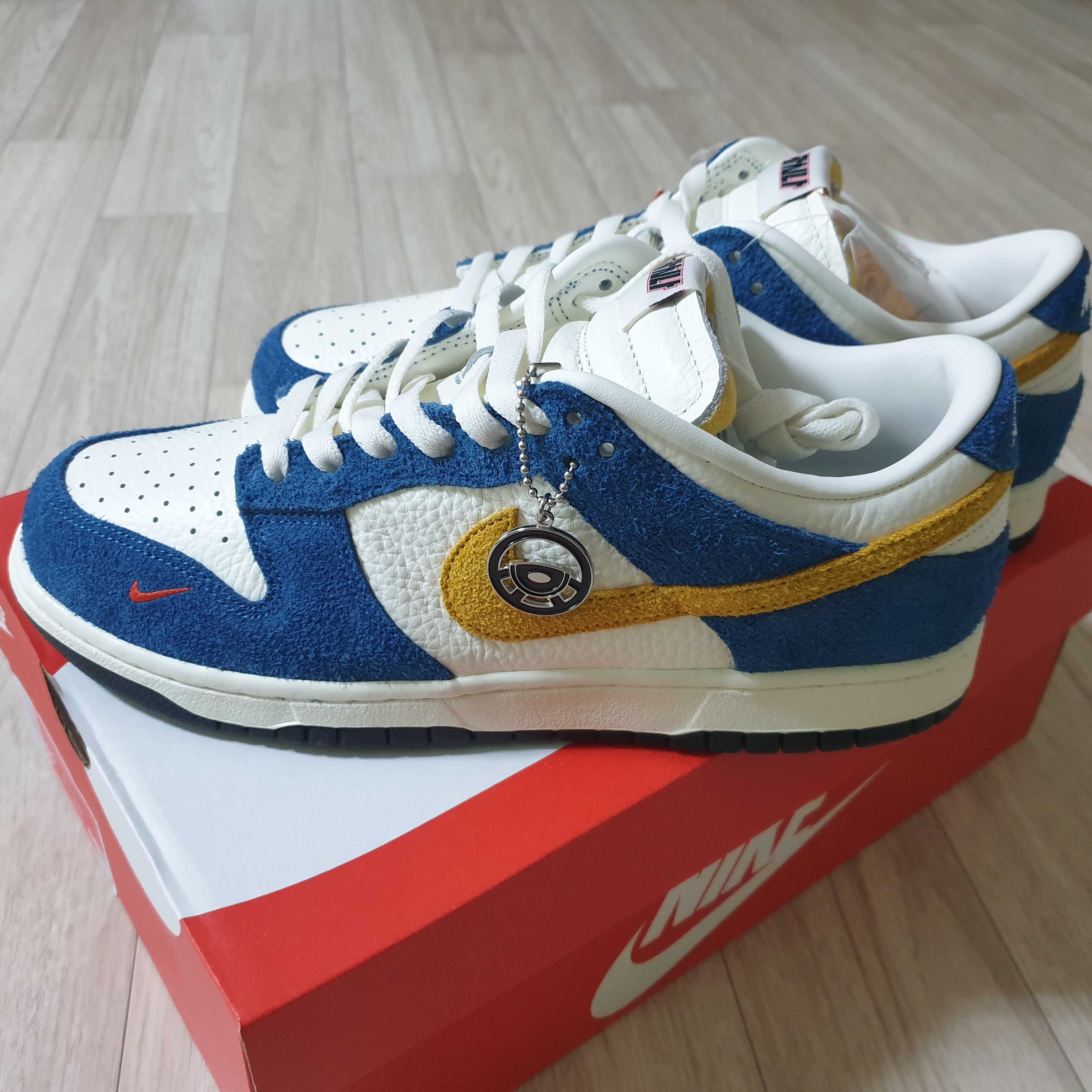 Nike x Kasina Dunk Low 80's Bus 착용 스타일