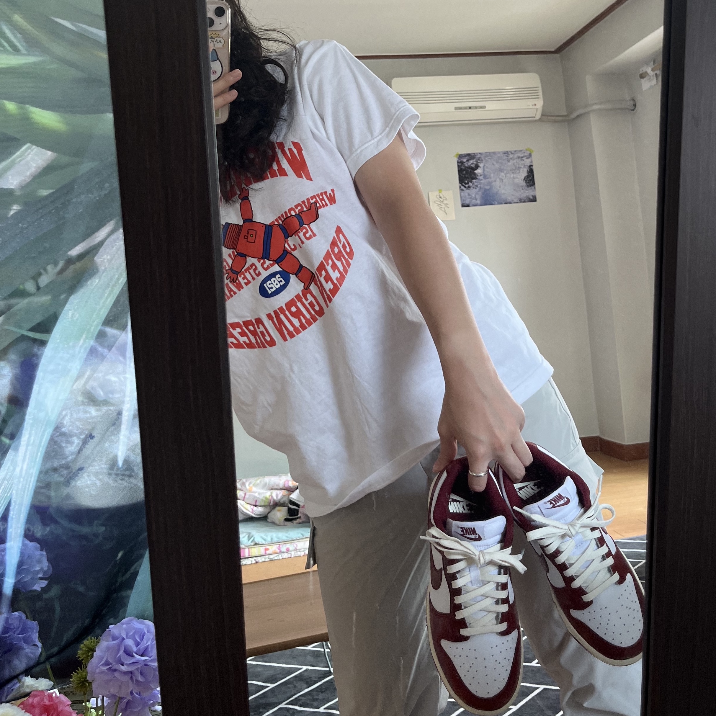 (W) Nike Dunk Low Retro PRM Team Red and White 착용 스타일 - 2