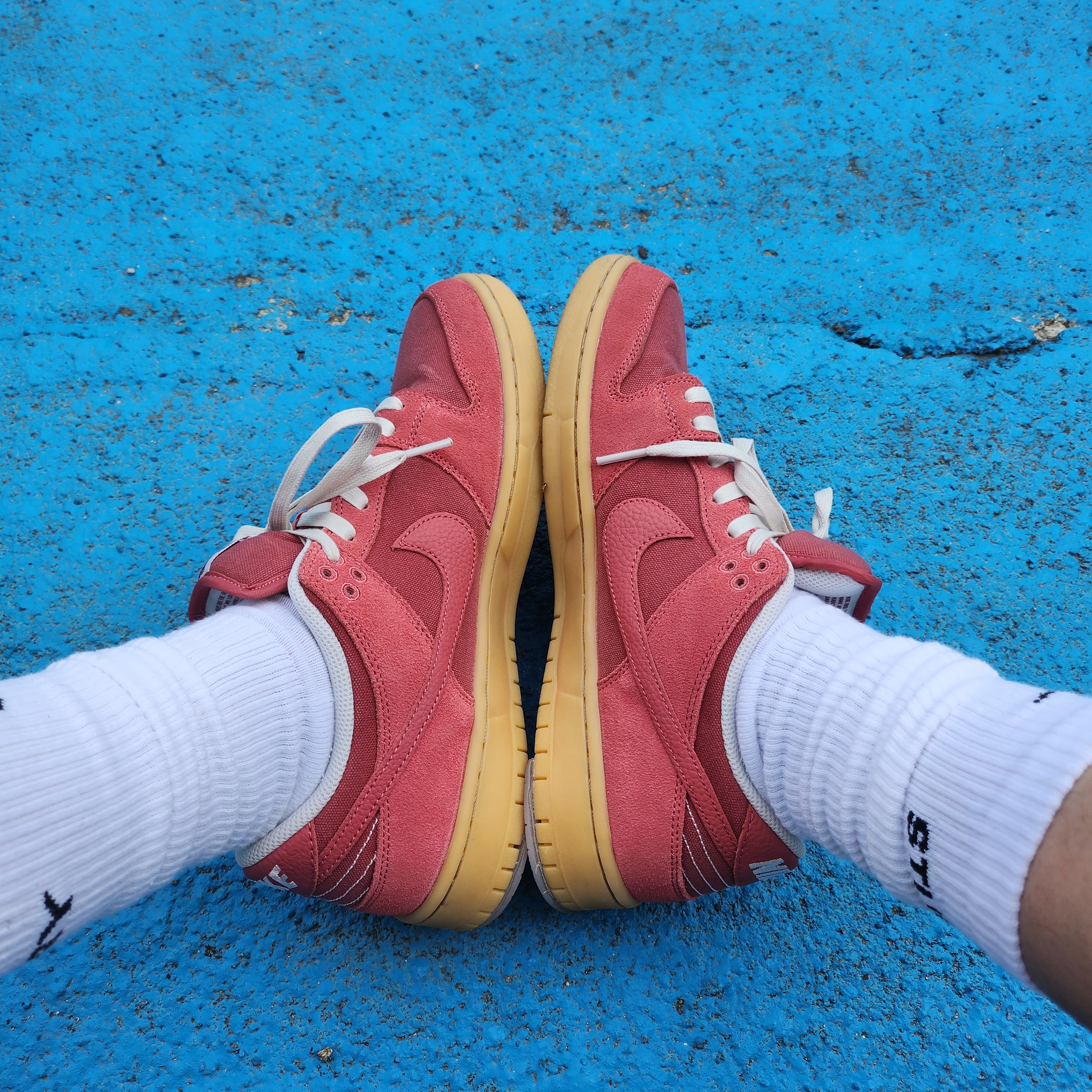 Nike Futura Corduroy Bucket Black, Nike ACG Cargo Shorts Redstone - Asia 착용 스타일 - 5