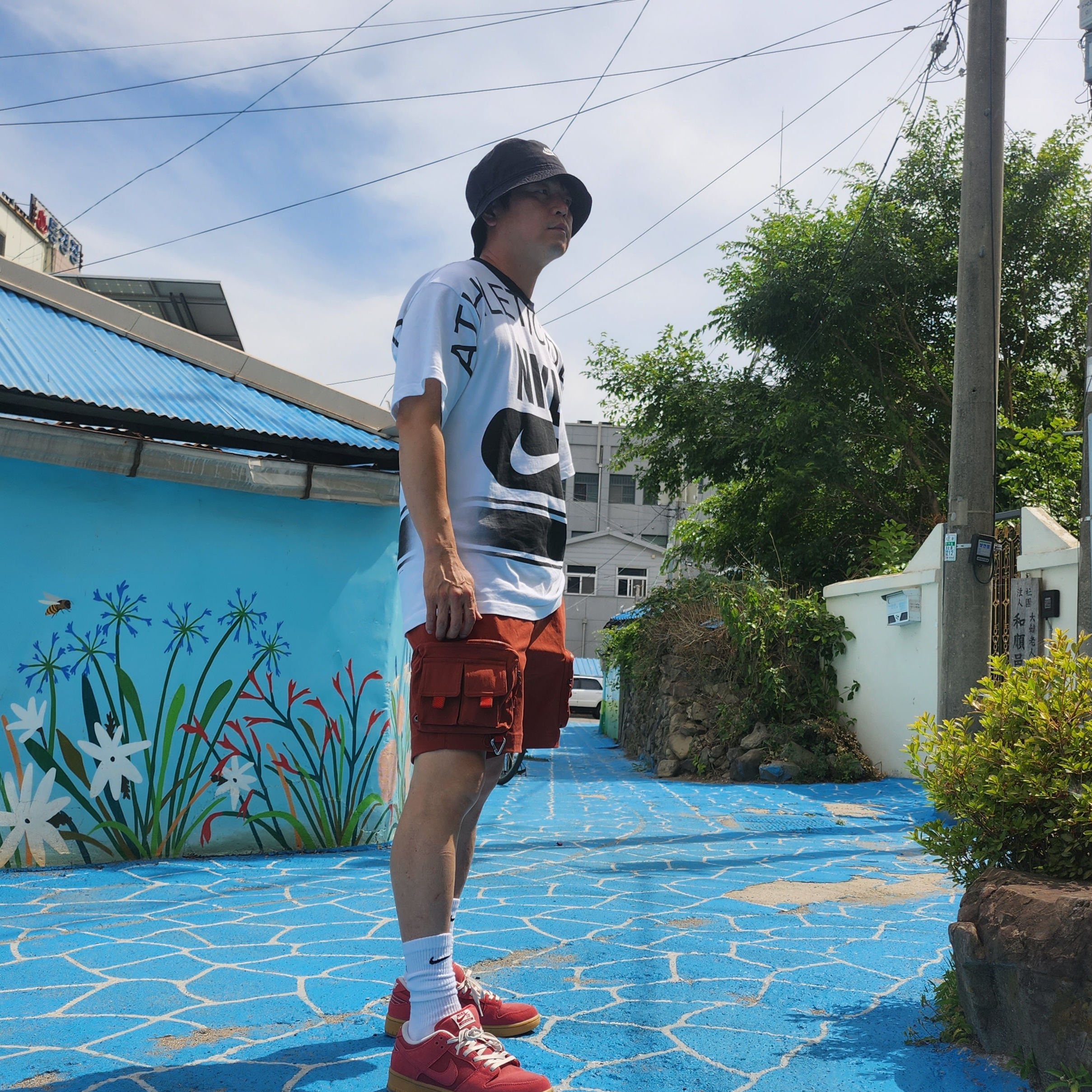 Nike Futura Corduroy Bucket Black, Nike ACG Cargo Shorts Redstone - Asia 착용 스타일 - 1