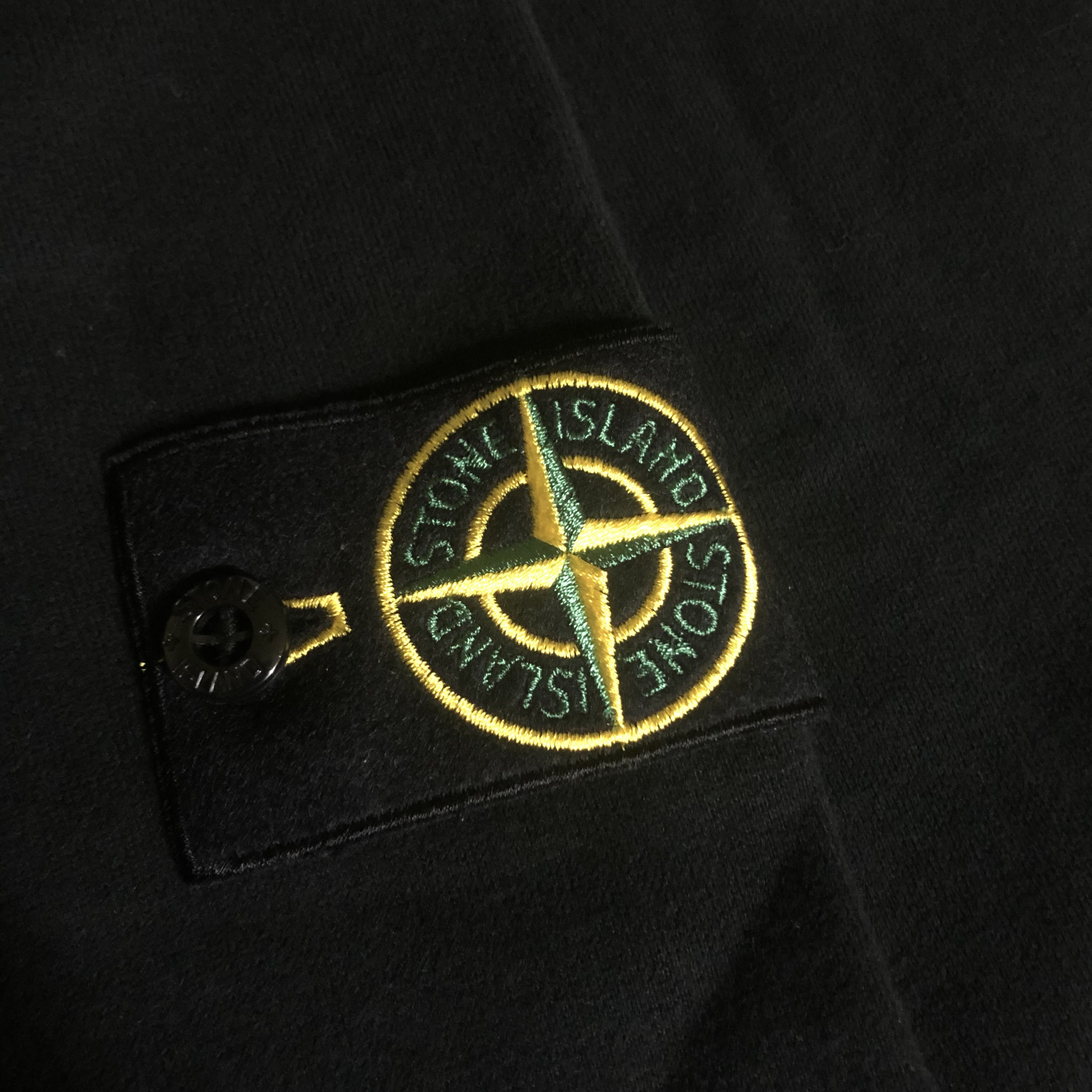 Stone Island 63020 Crewneck Sweatshirt Black - 22FW 착용 스타일