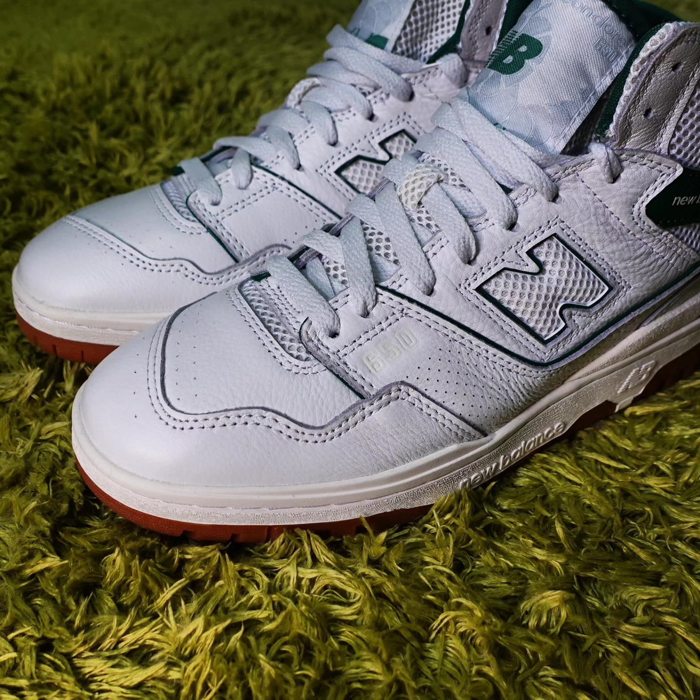 New Balance x Aime Leon Dore 650R White Green 착용 스타일 - 4