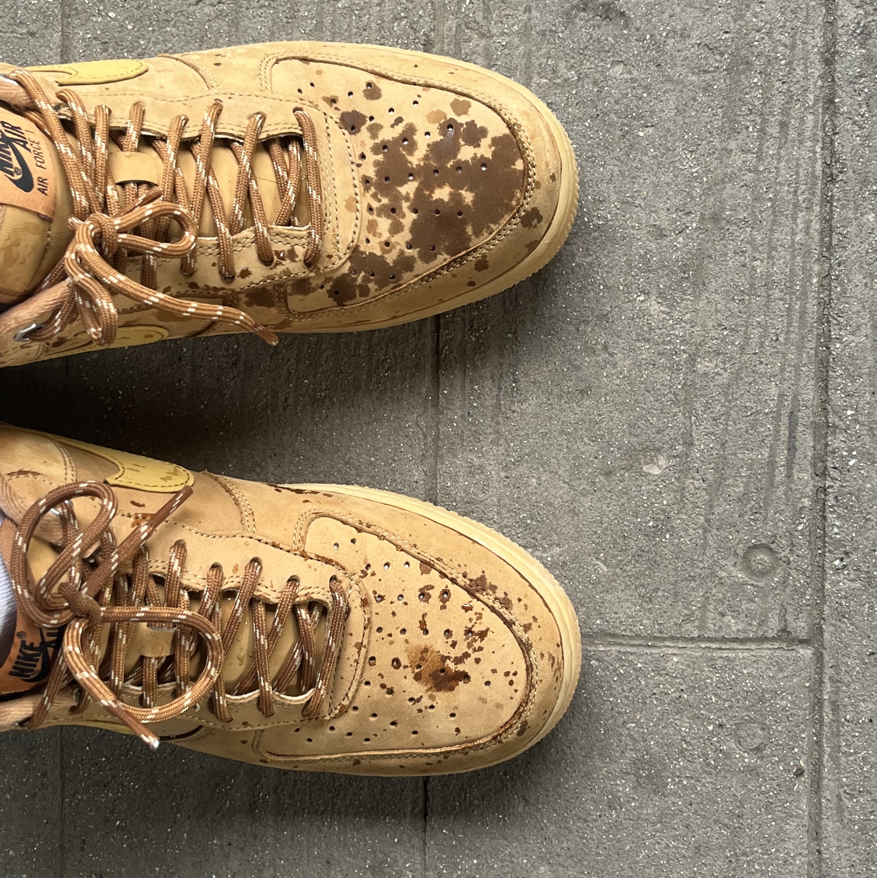 Nike Air Force 1 '07 WB Flax 착용 스타일 - 1