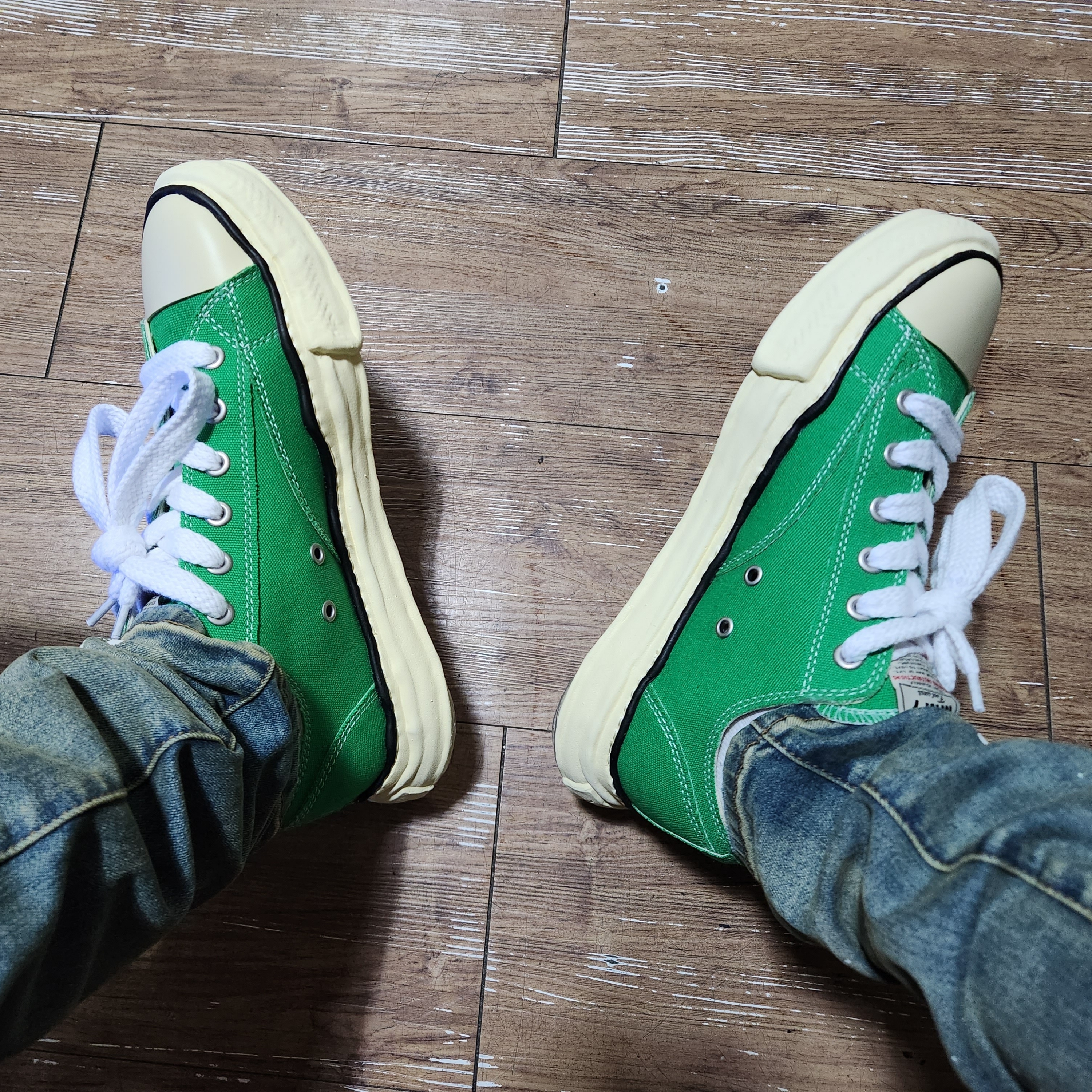 Maison Mihara Yasuhiro Peterson VL OG Sole Canvas Low-top Sneakers Green 착용 스타일 - 3