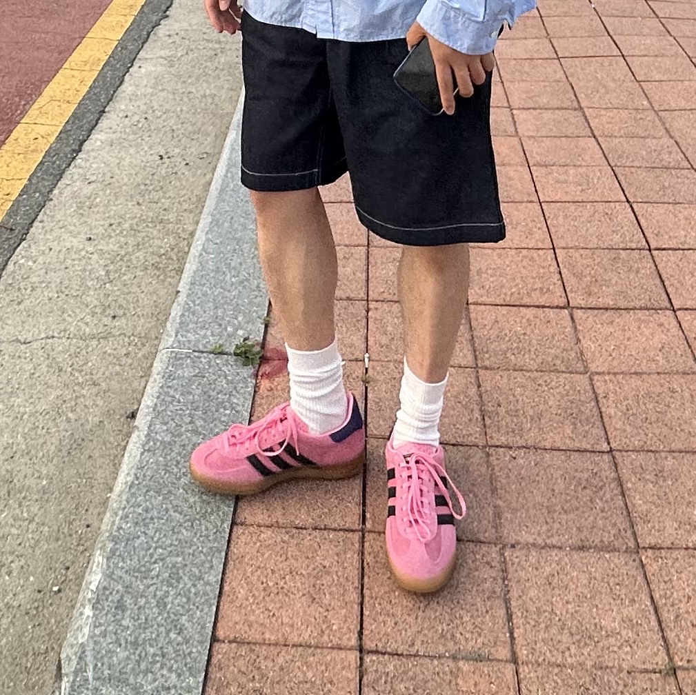 (W) Adidas Gazelle Indoor Bliss Pink 착용 스타일