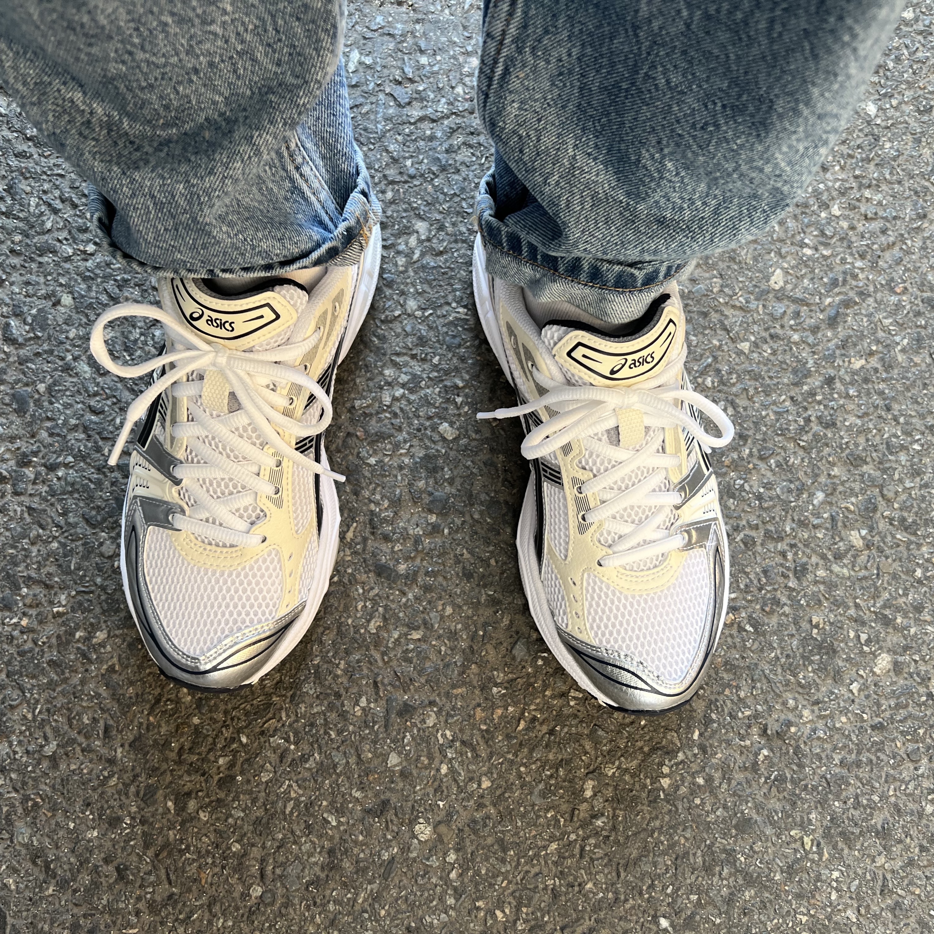 (W) Asics Gel-Kayano 14 White Midnight 착용 스타일