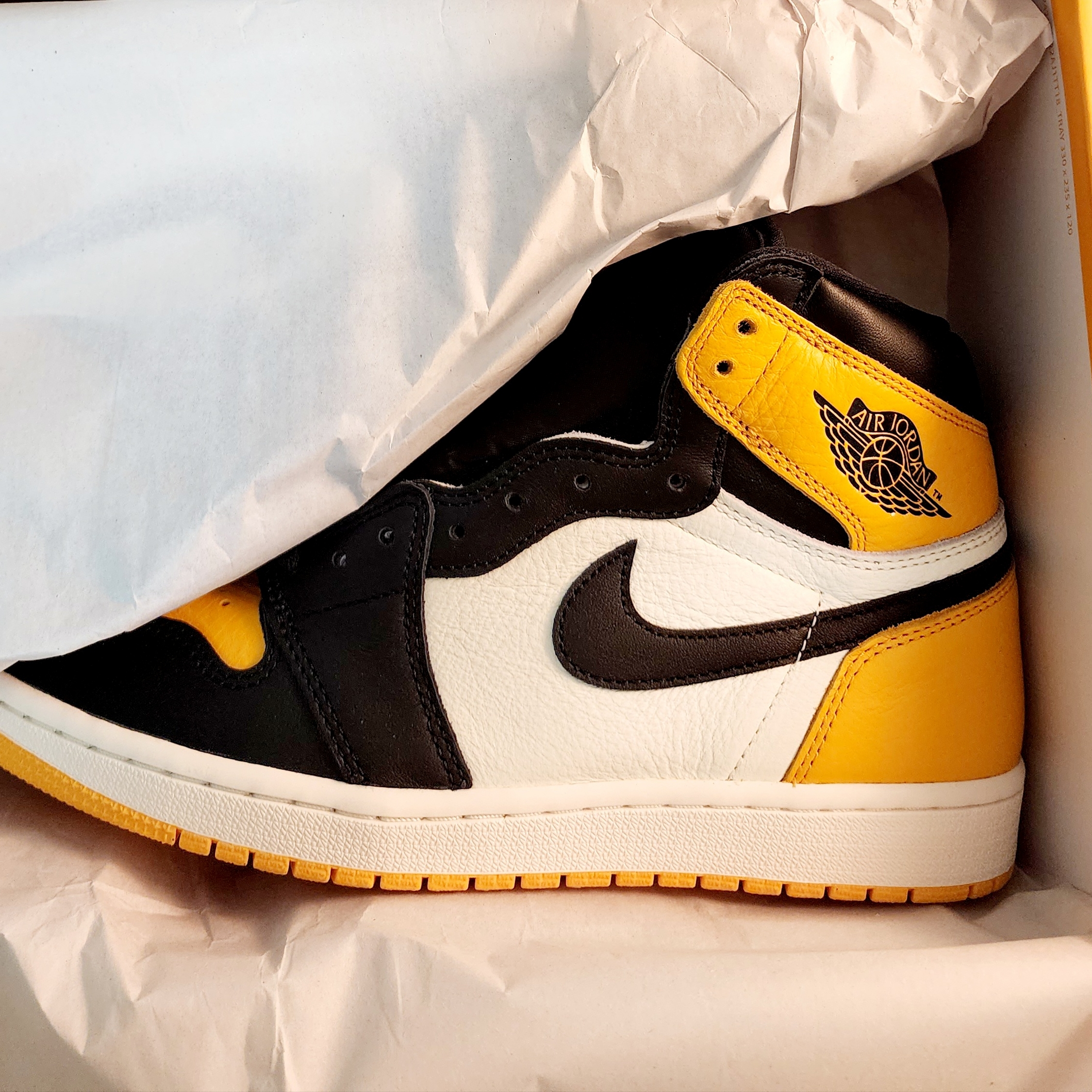 Jordan 1 Retro High OG Taxi 착용 스타일