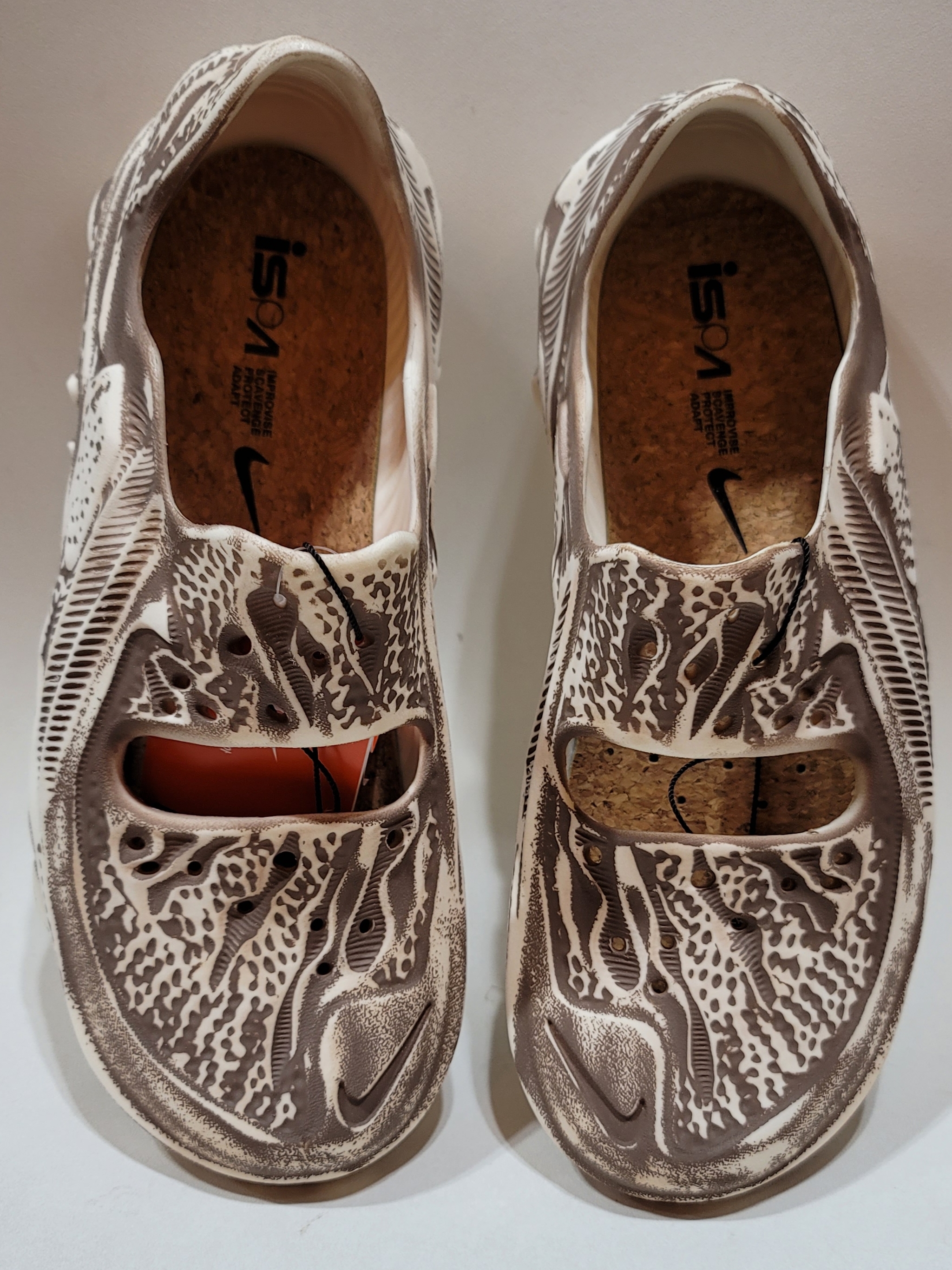 Nike ISPA Universal Natural and Desert Dust 착용 스타일 - 3
