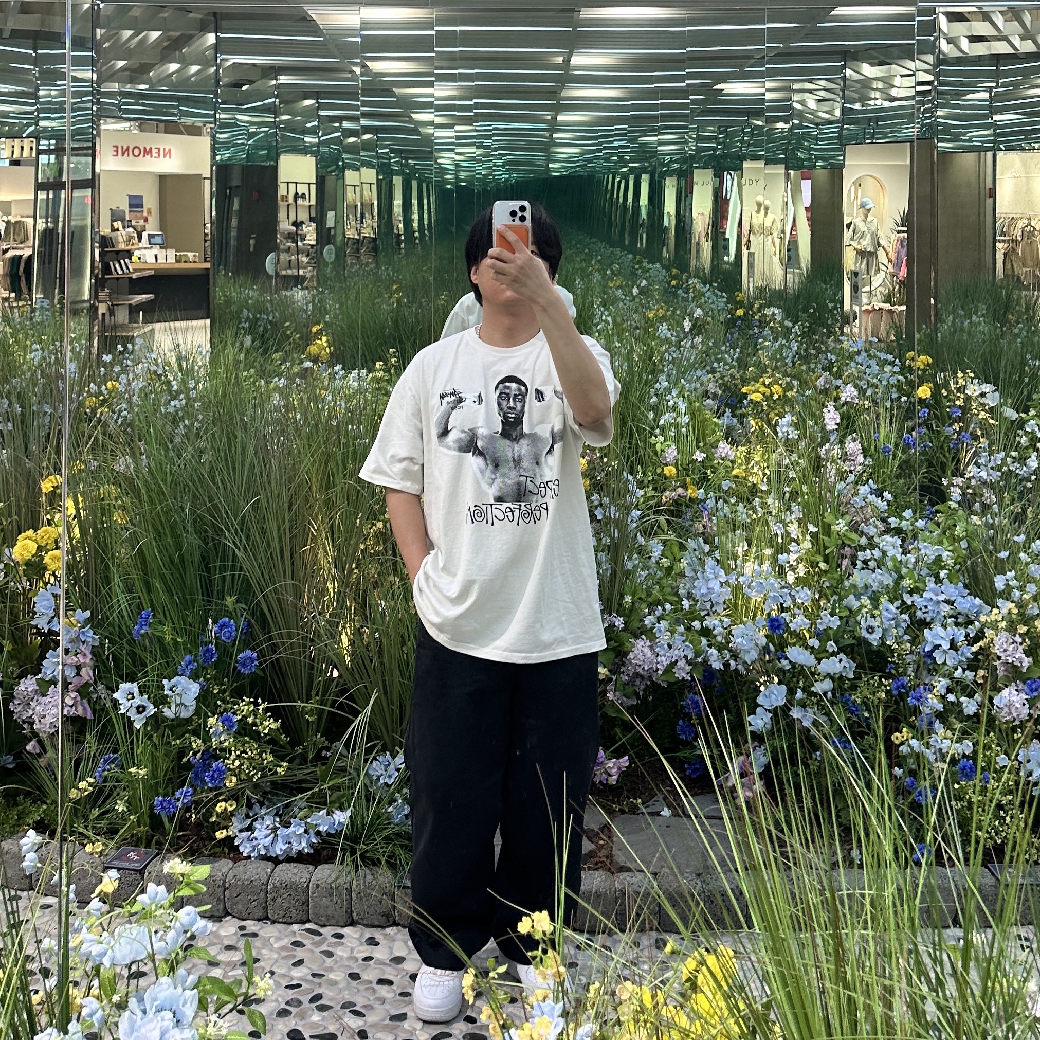 Stussy x Martine Rose Stand Firm Pigment Dyed T-Shirt Natural, Nike x Supreme Air Force 1 Low White 착용 스타일 - 3