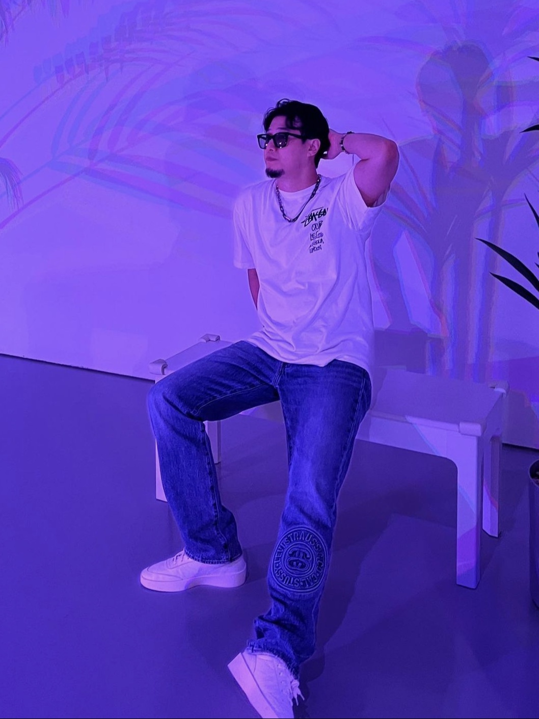 Stussy x Levi's Embossed 501 Jean Indigo, Stussy x Our Legacy Surfman Pig. Dyed T-Shirt Natural - 21FW 착용 스타일