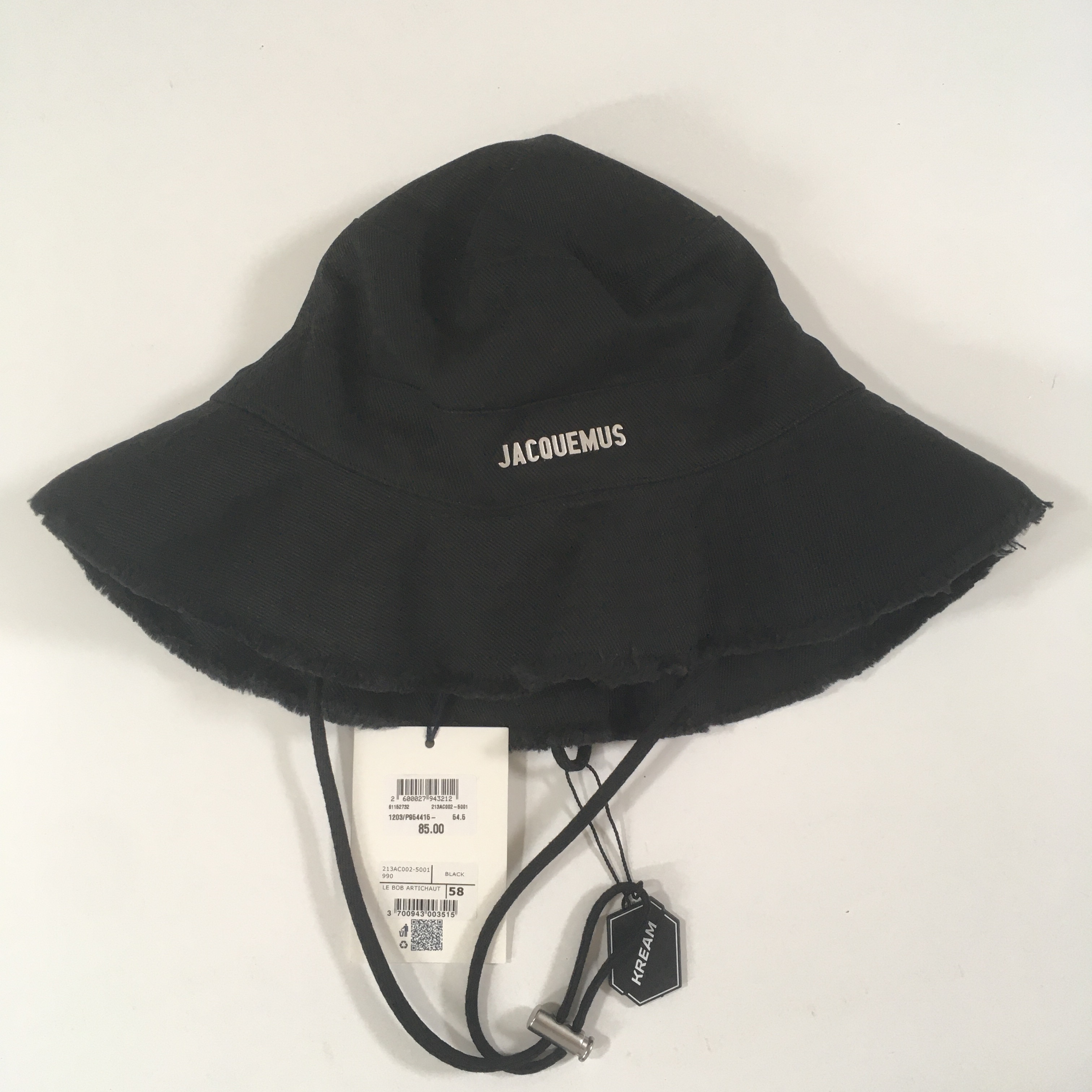 Jacquemus Le Bob Artichaut Bucket Hat Black 착용 스타일 - 1