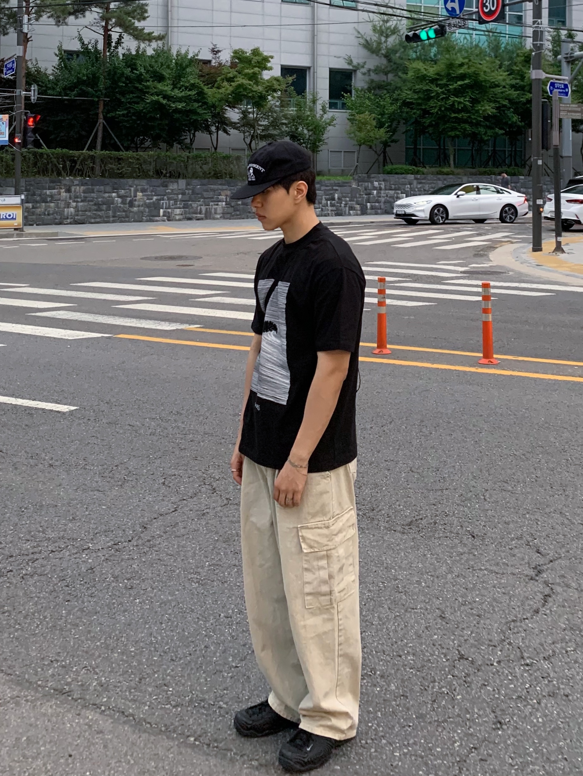 Nike x Comme des Garcons Homme Plus Air Foamposite One Black 착용 스타일 - 1