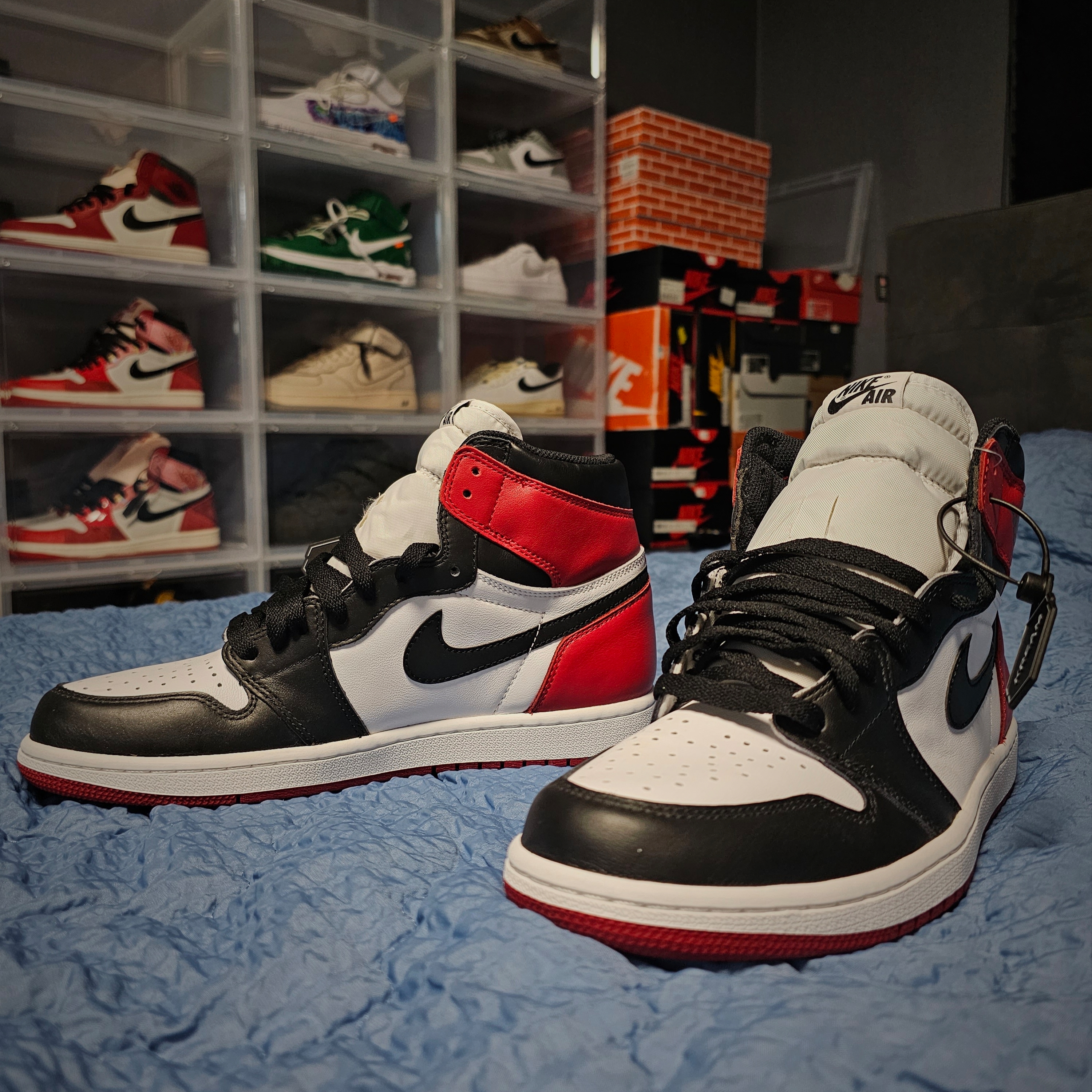 Jordan 1 Retro High OG Black Toe 2016, Jordan 1 Retro High OG Chicago 2022 착용 스타일 - 3