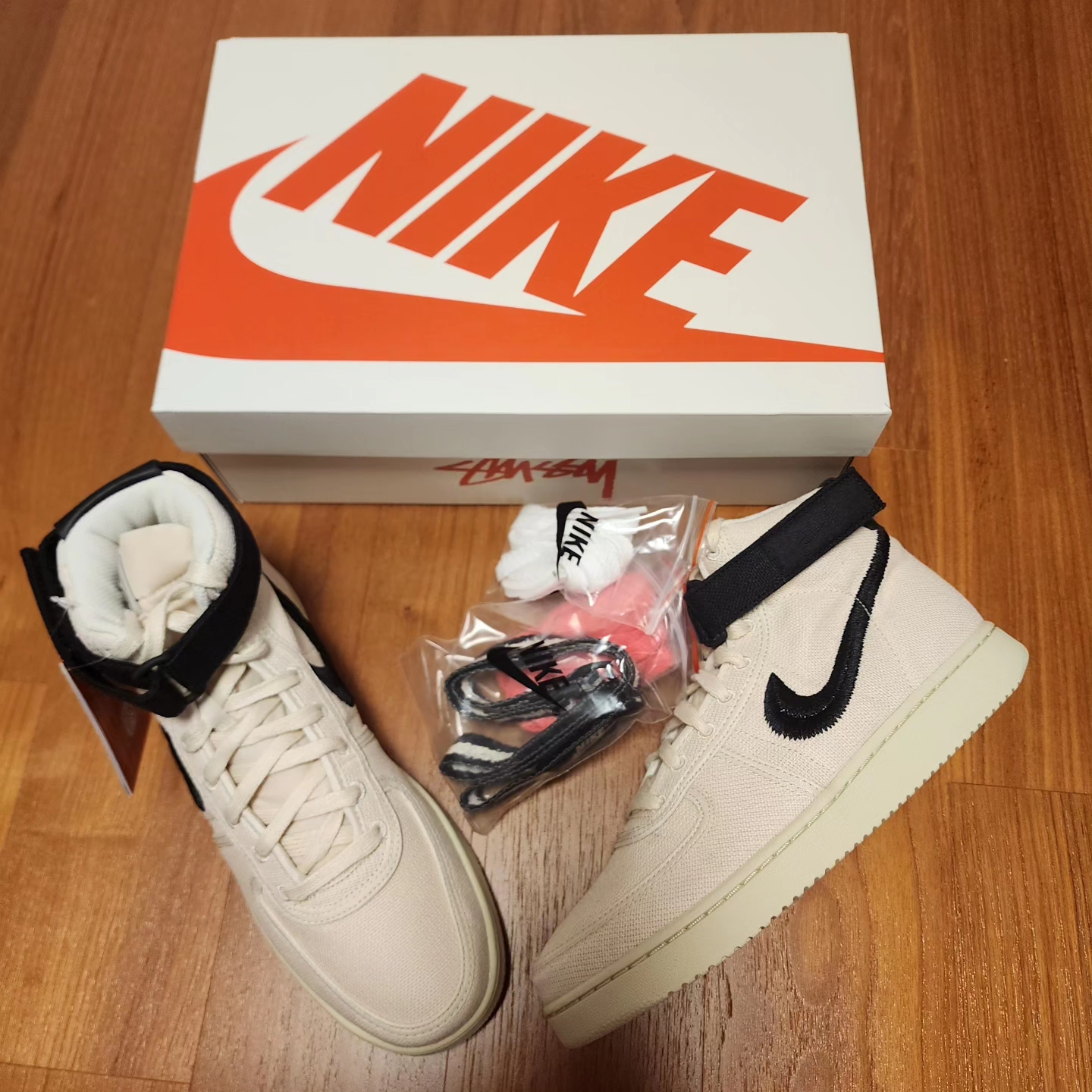 Nike x Stussy Vandal High Fossil 착용 스타일 - 2