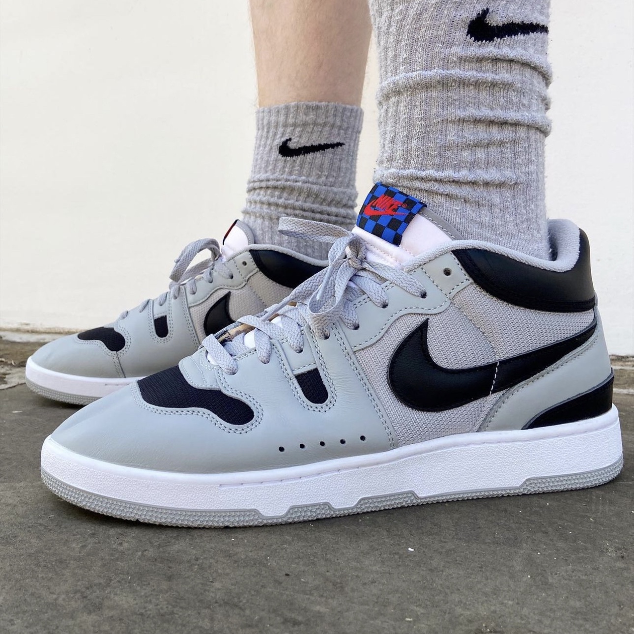 Nike Mac Attack QS SP Light Smoke Grey 착용 스타일 - 1