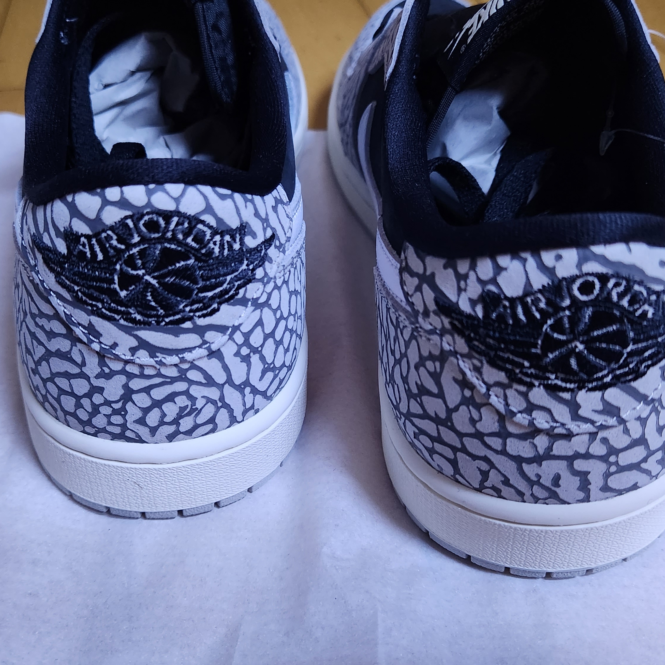 Jordan 1 Retro Low OG Black Cement 착용 스타일 - 4