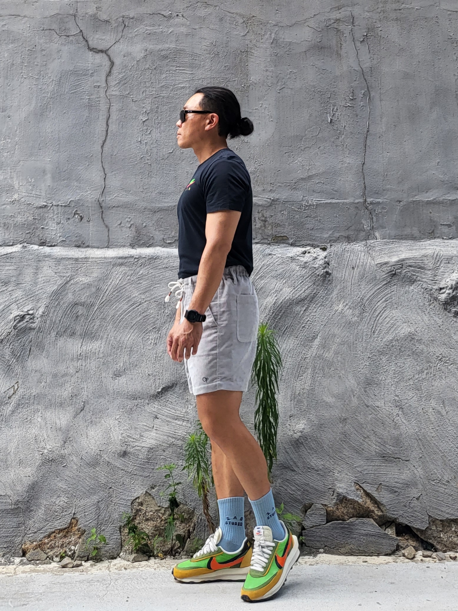 Casio G-Shock x Ader Error DW-5600ADER-1, IAB Studio White & Ash Blue Socks (3 Pack) 착용 스타일 - 2