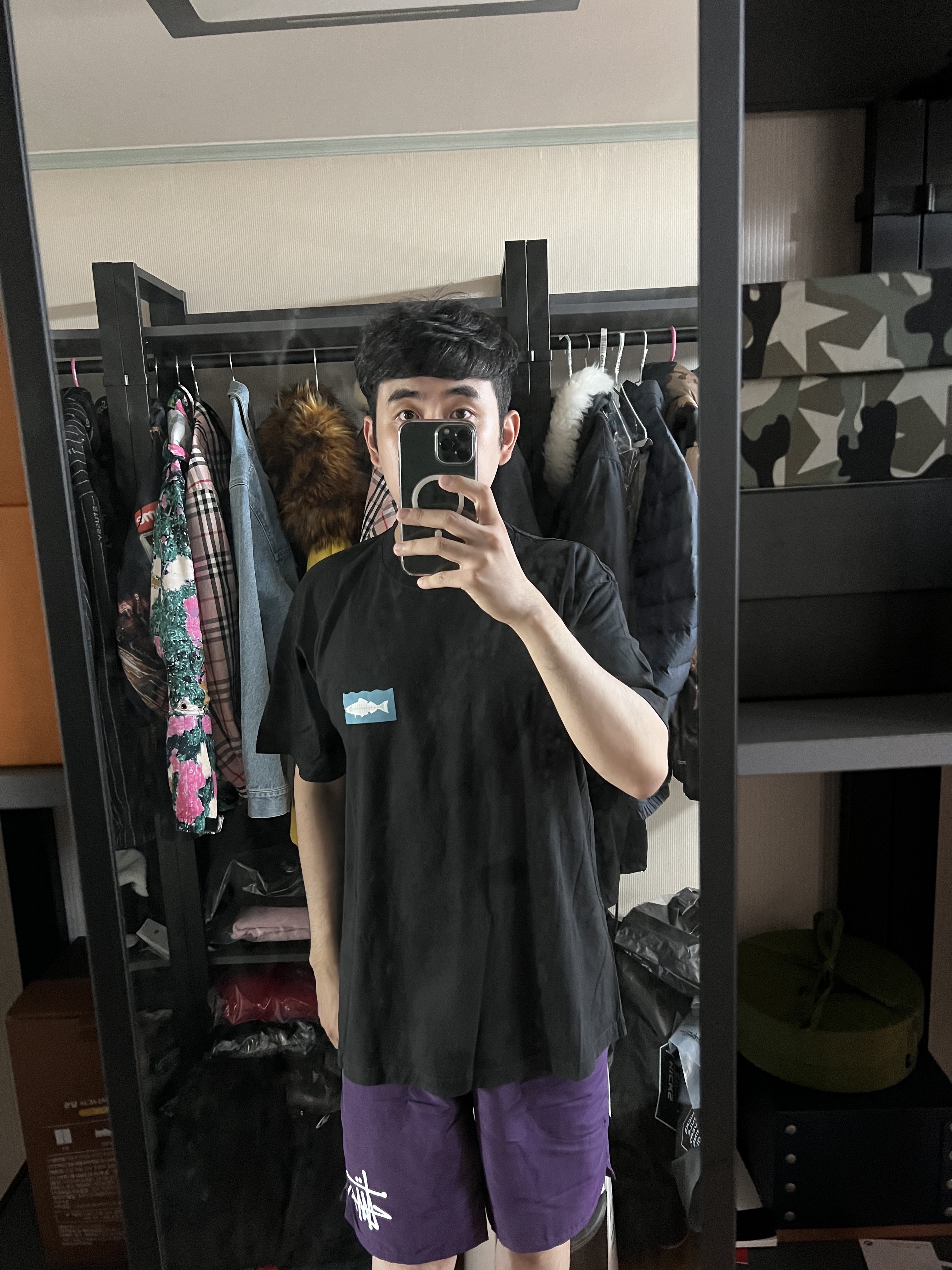 Stussy Big Stock Water Shorts Purple, Stussy x Heal The Bay Ocean Pigment Dyed T-Shirt Black 착용 스타일 - 1