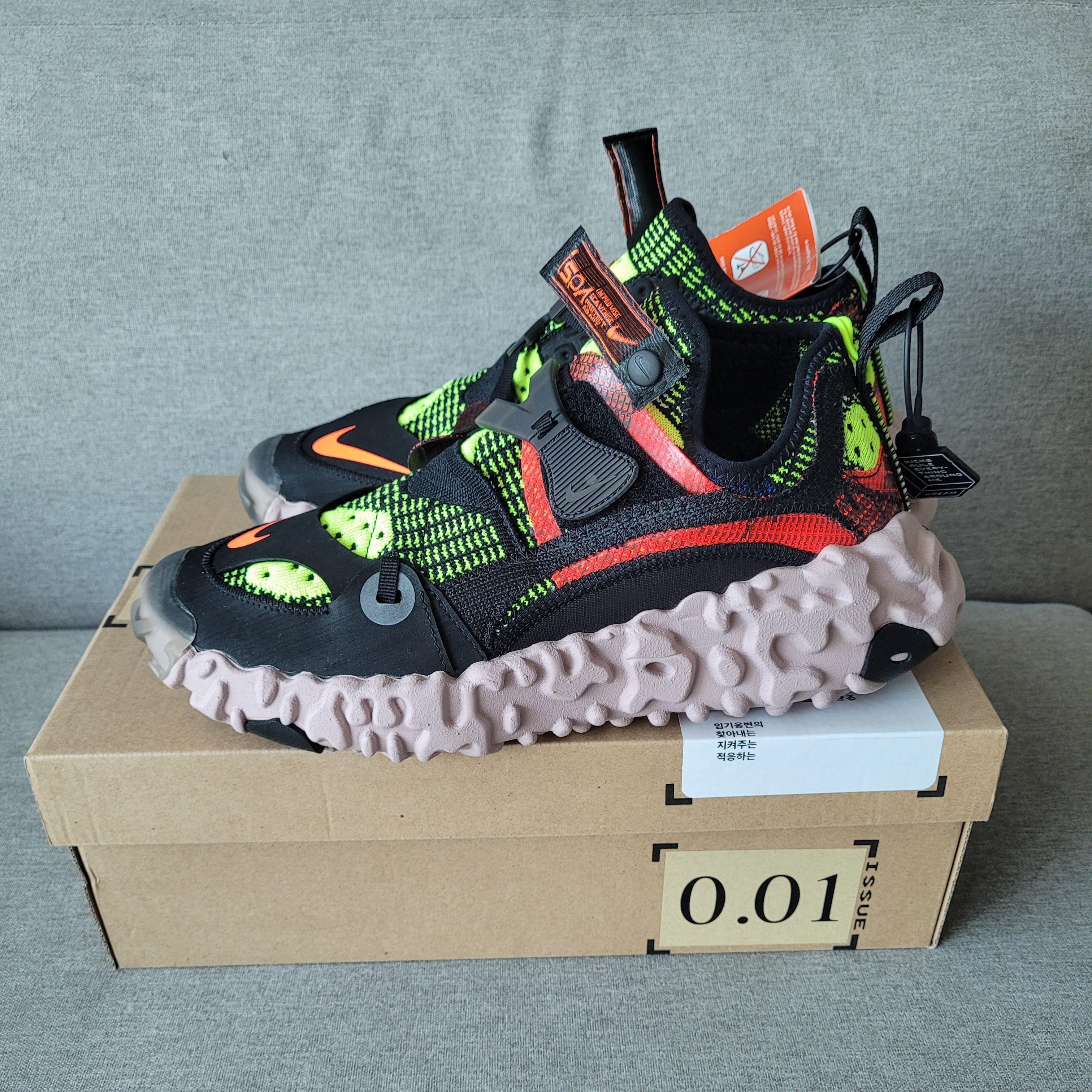 Nike ISPA Overreact Flyknit Crimson Volt 착용 스타일 - 2