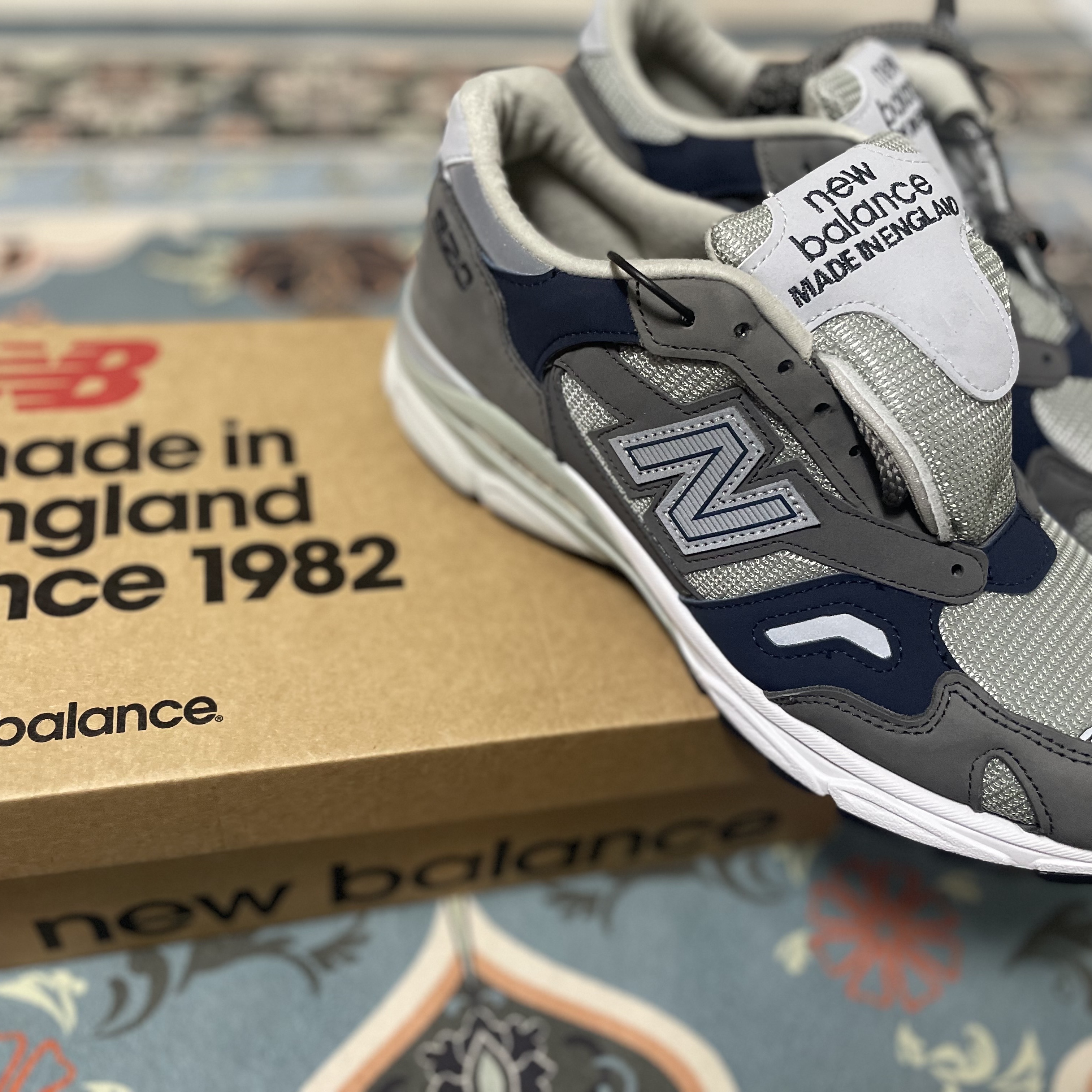 New Balance 920 Made in UK Grey Black 착용 스타일