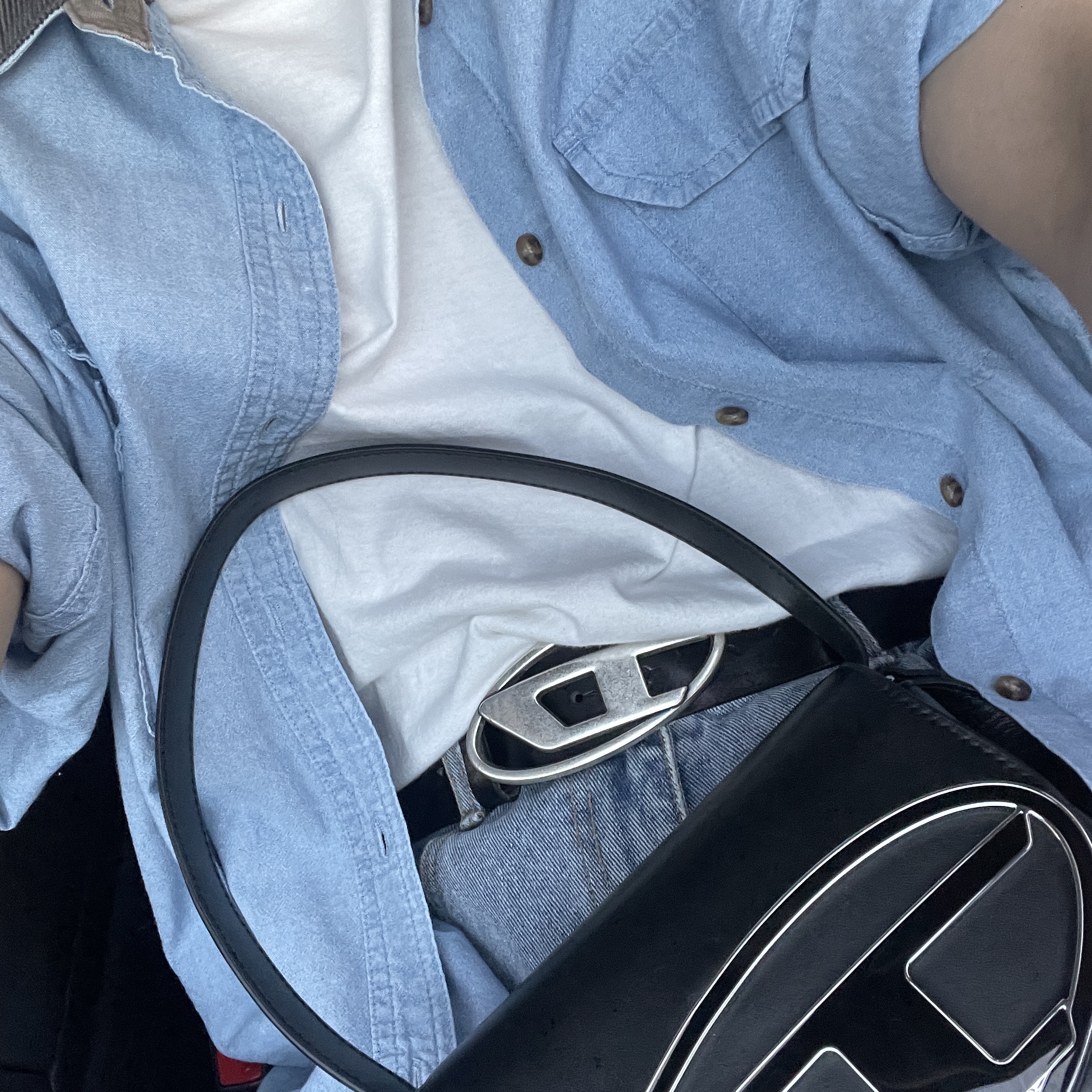 Diesel B-1DR Leather Belt with D Buckle Black, Diesel 1DR Shoulder Bag in Nappa Leather Black 착용 스타일