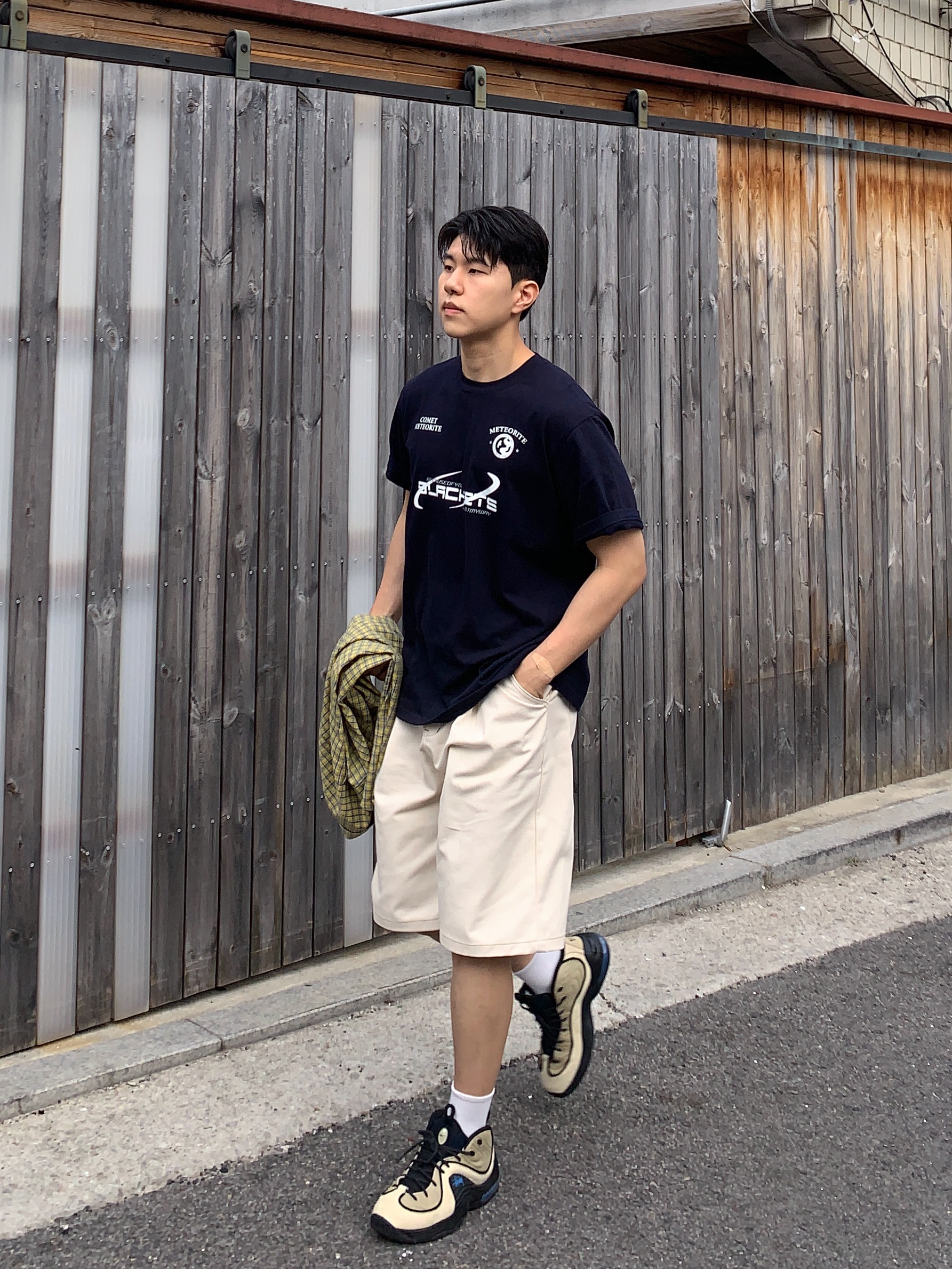 Nike x Stussy Air Penny II Rattan and Limestone 착용 스타일 - 5