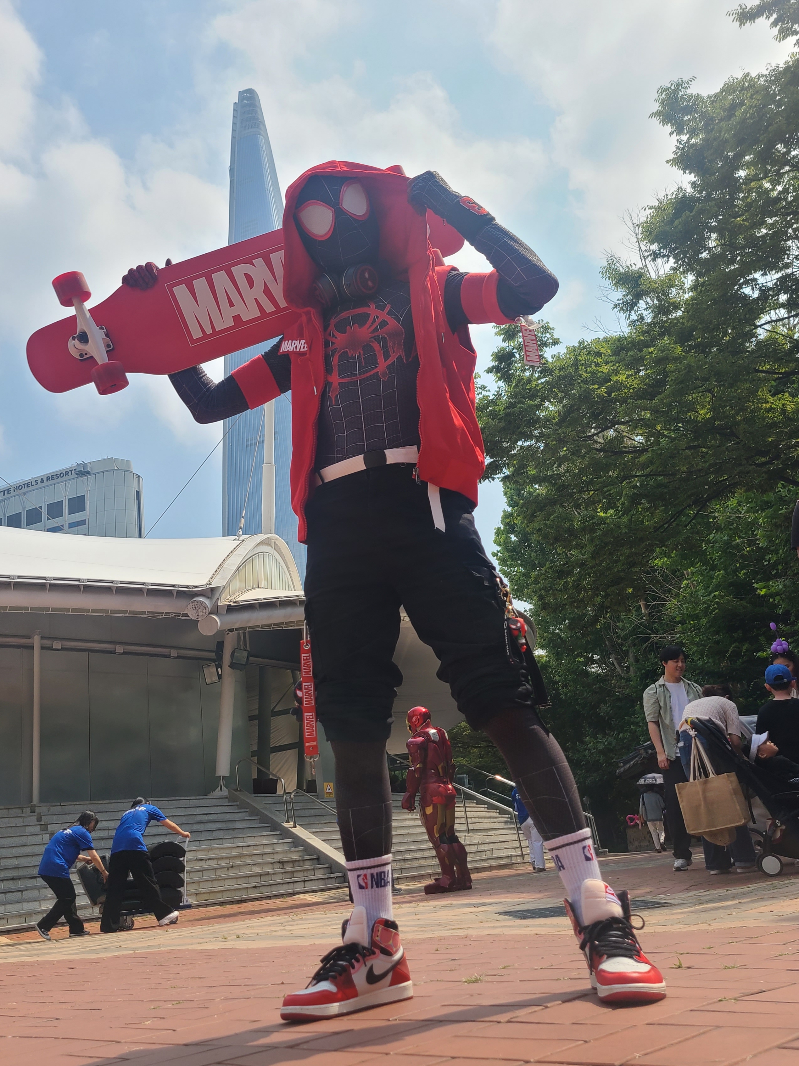 Jordan 1 Retro High Spider-Man Next Chapter 착용 스타일