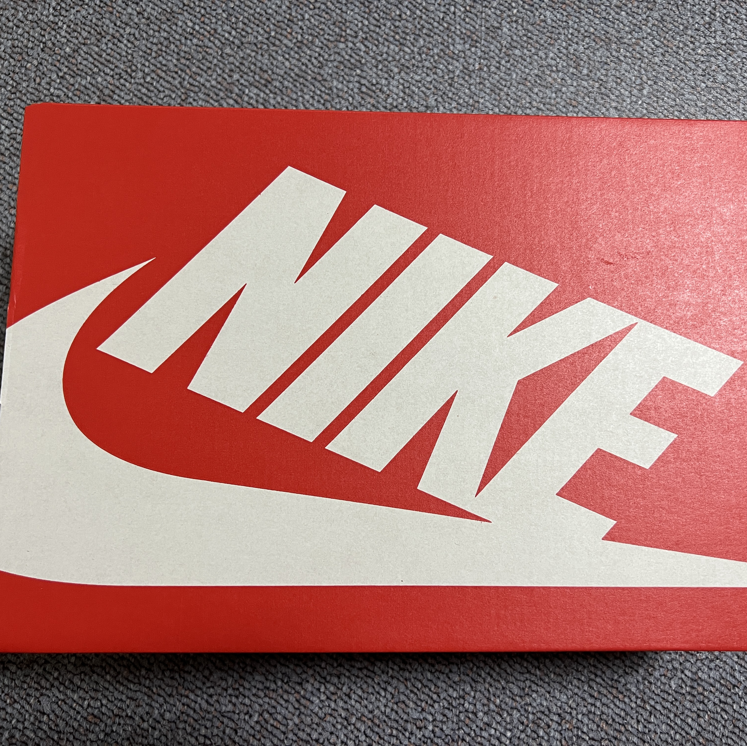 Nike Zoom Vomero 5 Yellow Ochre 착용 스타일 - 1