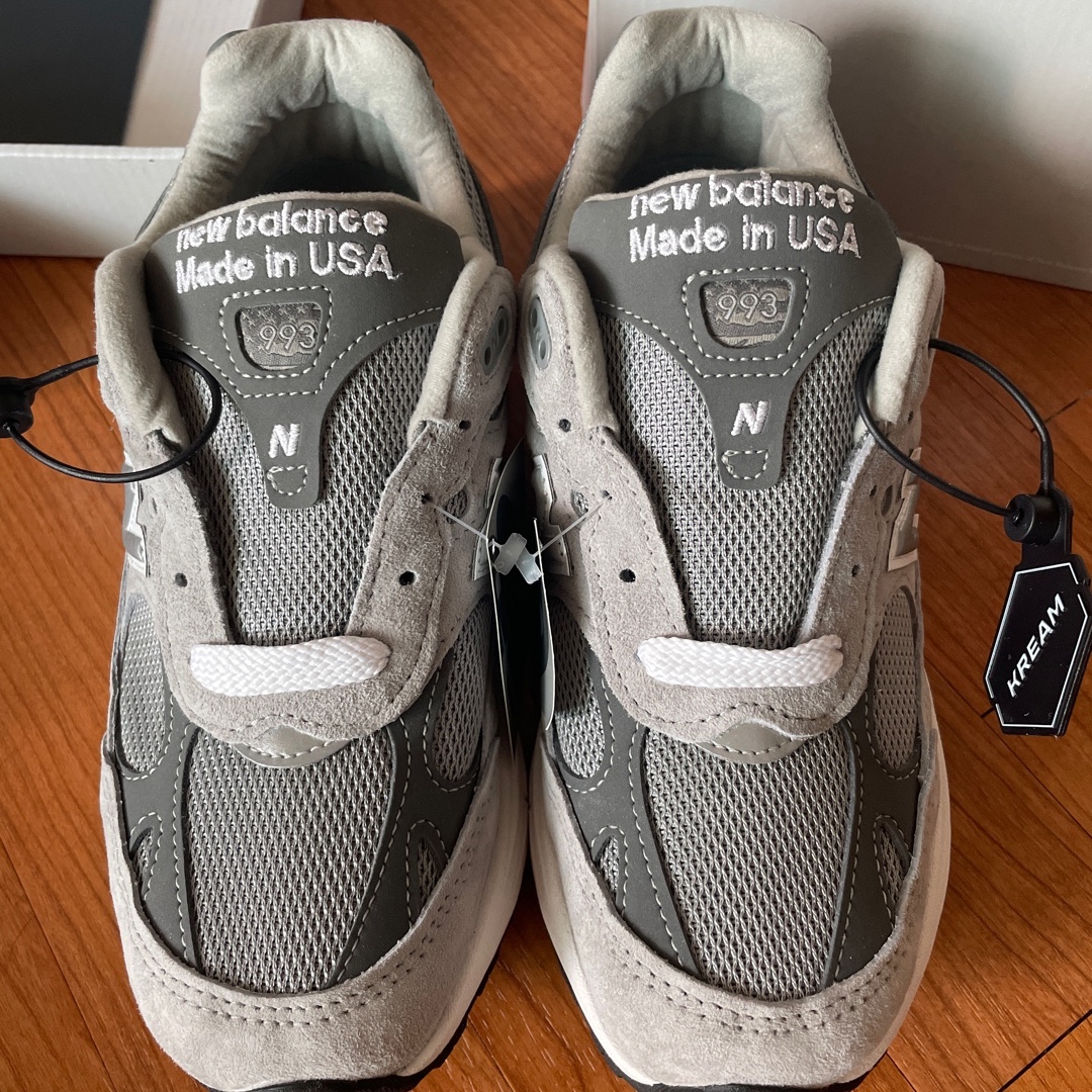 (W) New Balance 993 Made in USA Grey - B Standard 착용 스타일