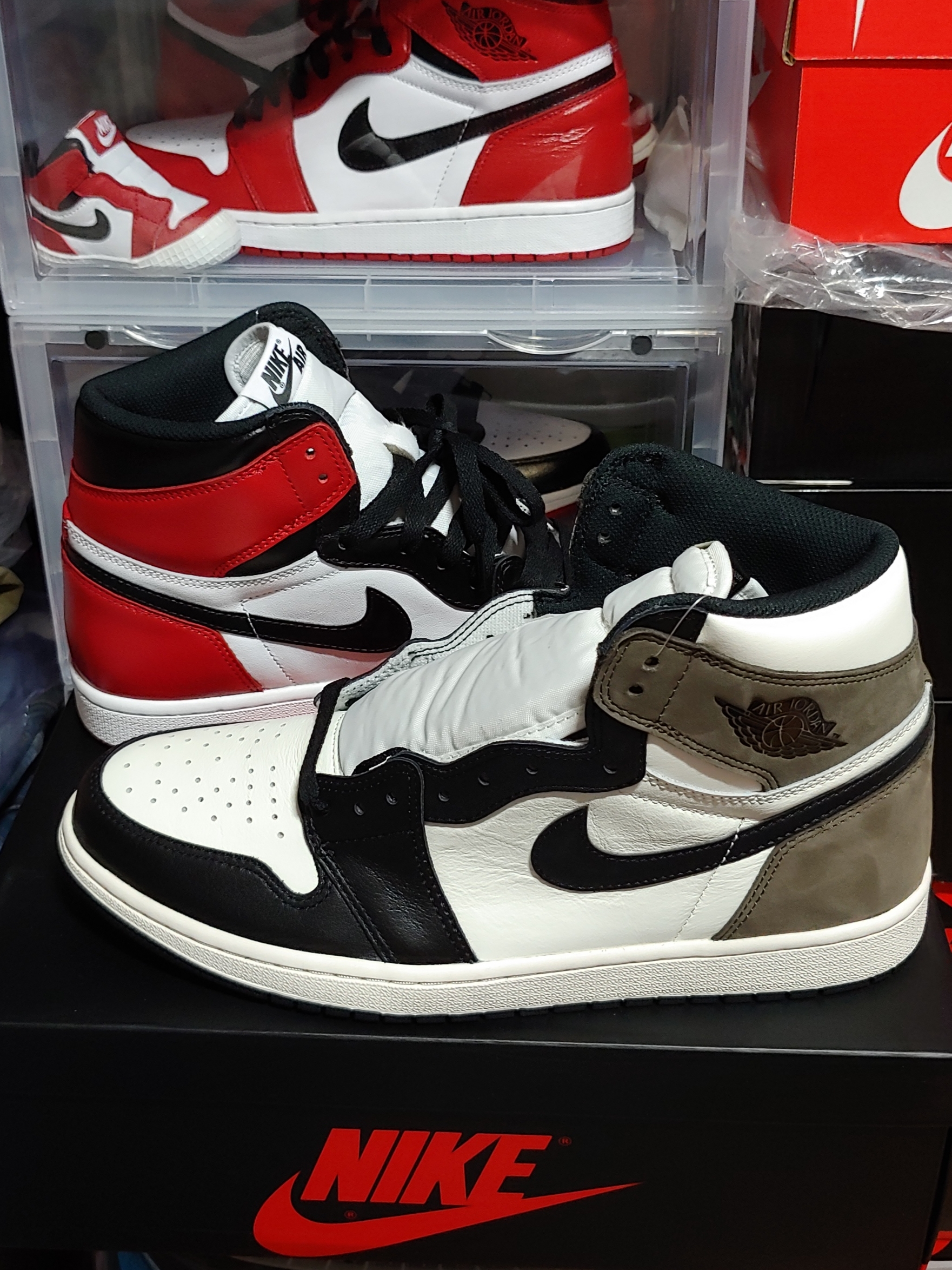 Jordan 1 Retro High OG Black Toe 2016, Jordan 1 Retro High OG Black Mocha 착용 스타일 - 2