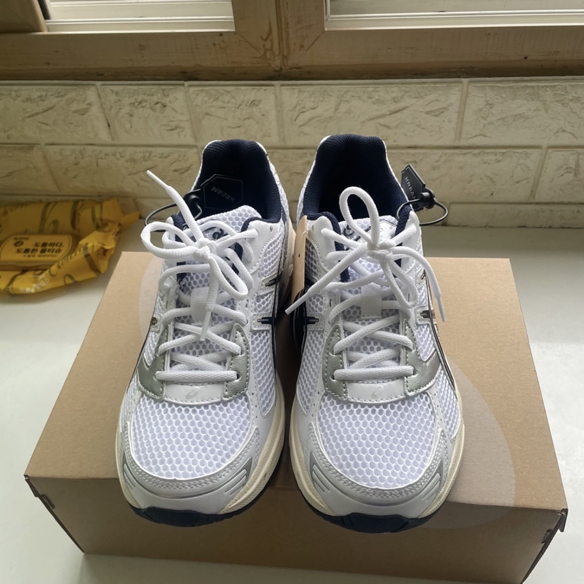 (W) Asics Gel-1130 White Midnight 착용 스타일