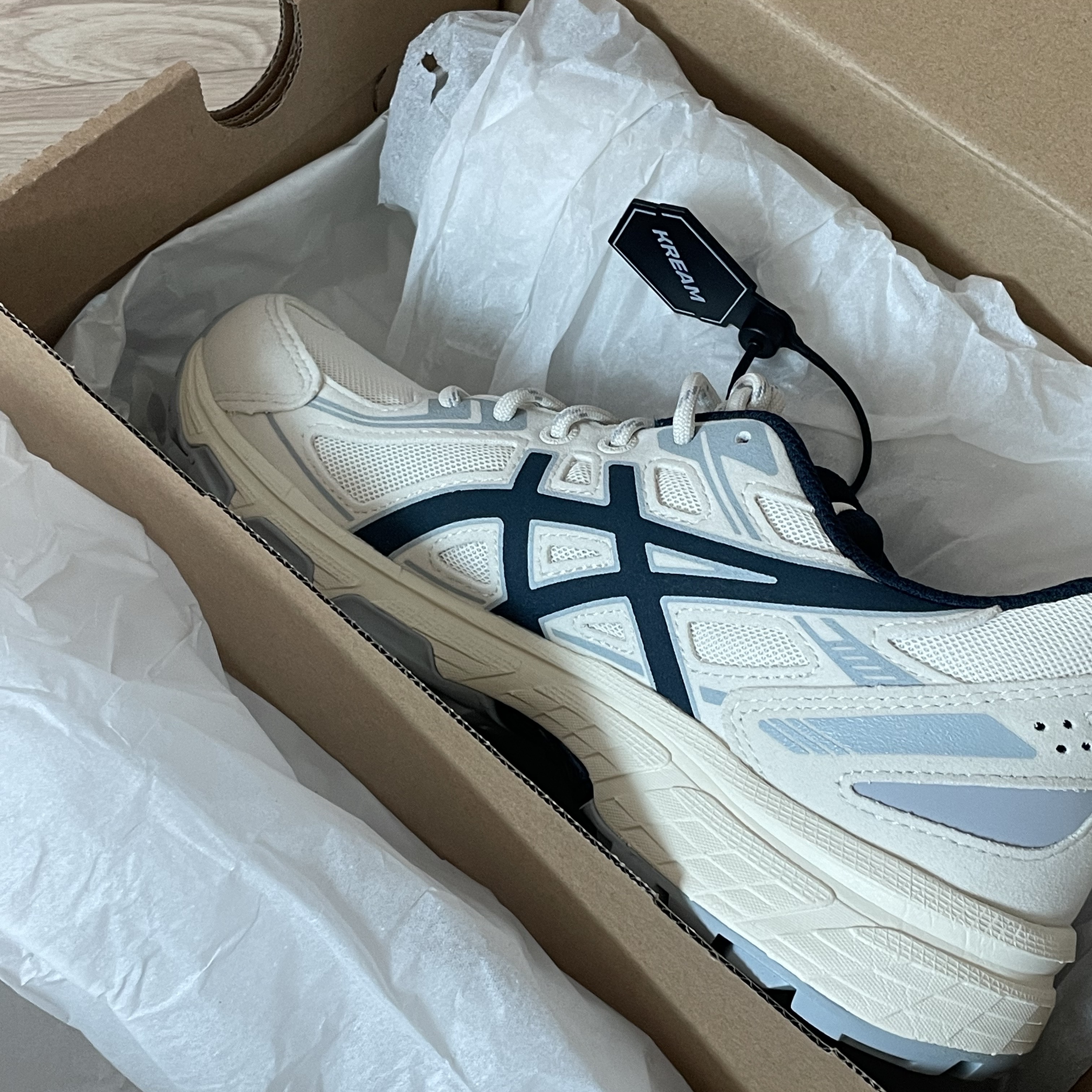Asics Gel-Venture 6 SPS Birch French Blue 착용 스타일