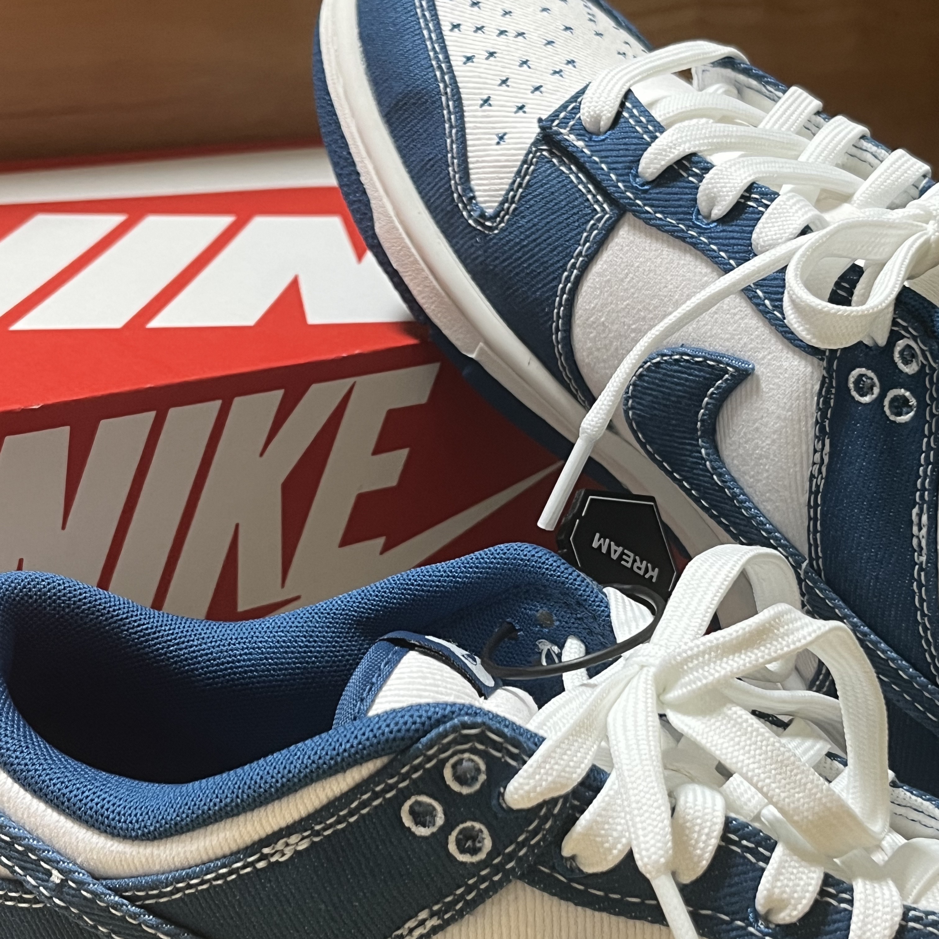 Nike Dunk Low Retro SE Industrial Blue 착용 스타일