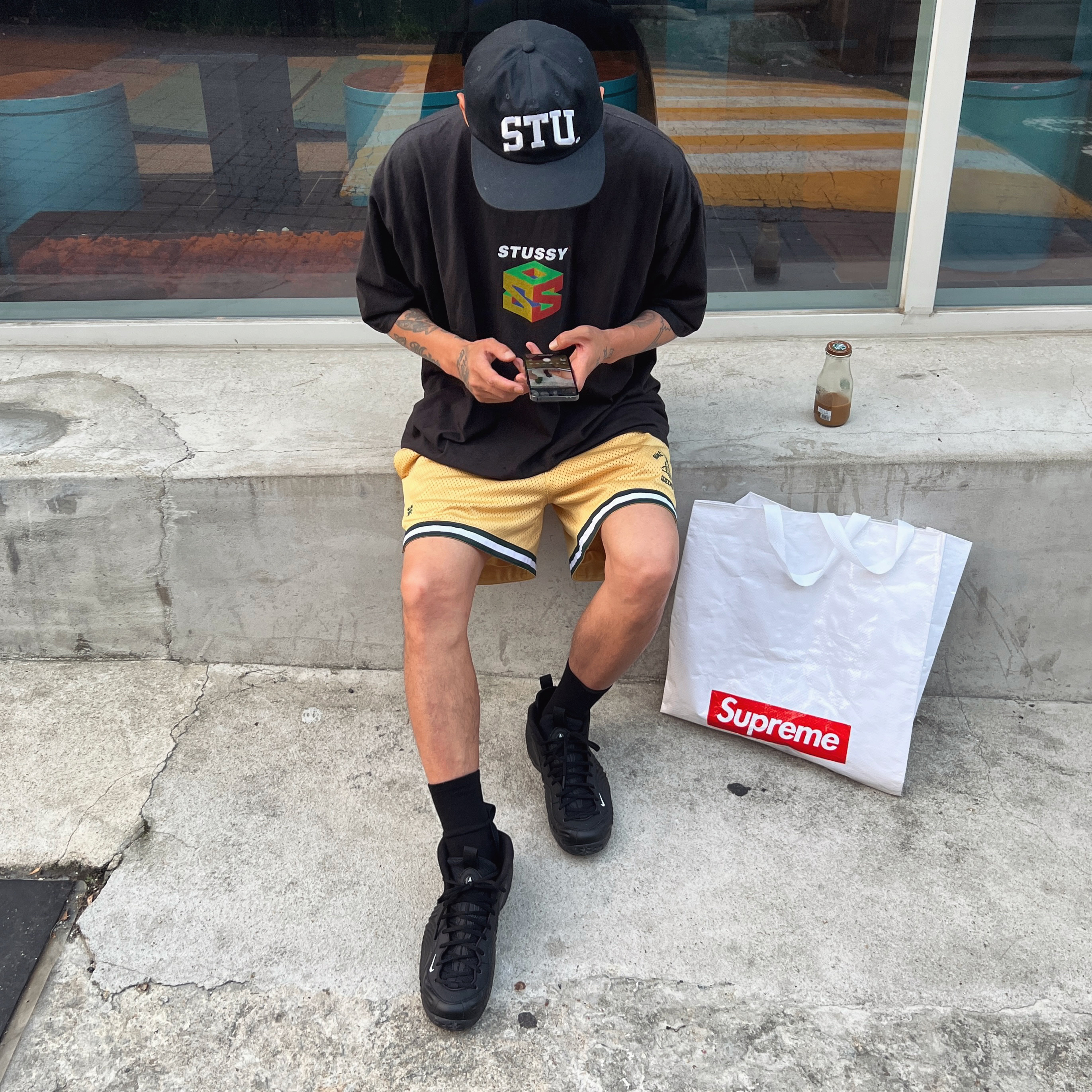 Nike x Comme des Garcons Homme Plus Air Foamposite One Black, Stussy Stu Arch Strapback Cap Black 착용 스타일 - 1