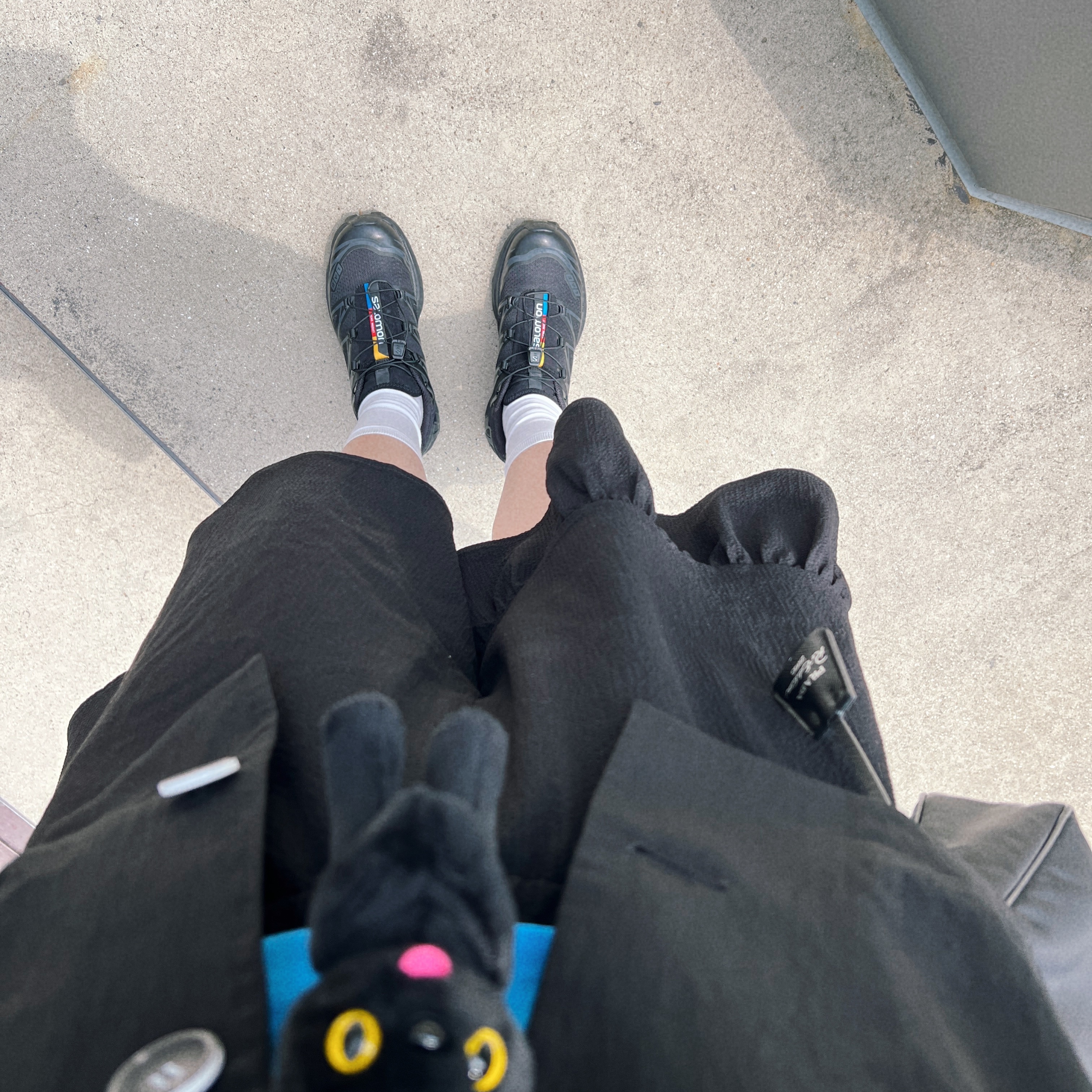 Salomon XT-6 ADV Black, Comfort Piyong Keyring Black 착용 스타일
