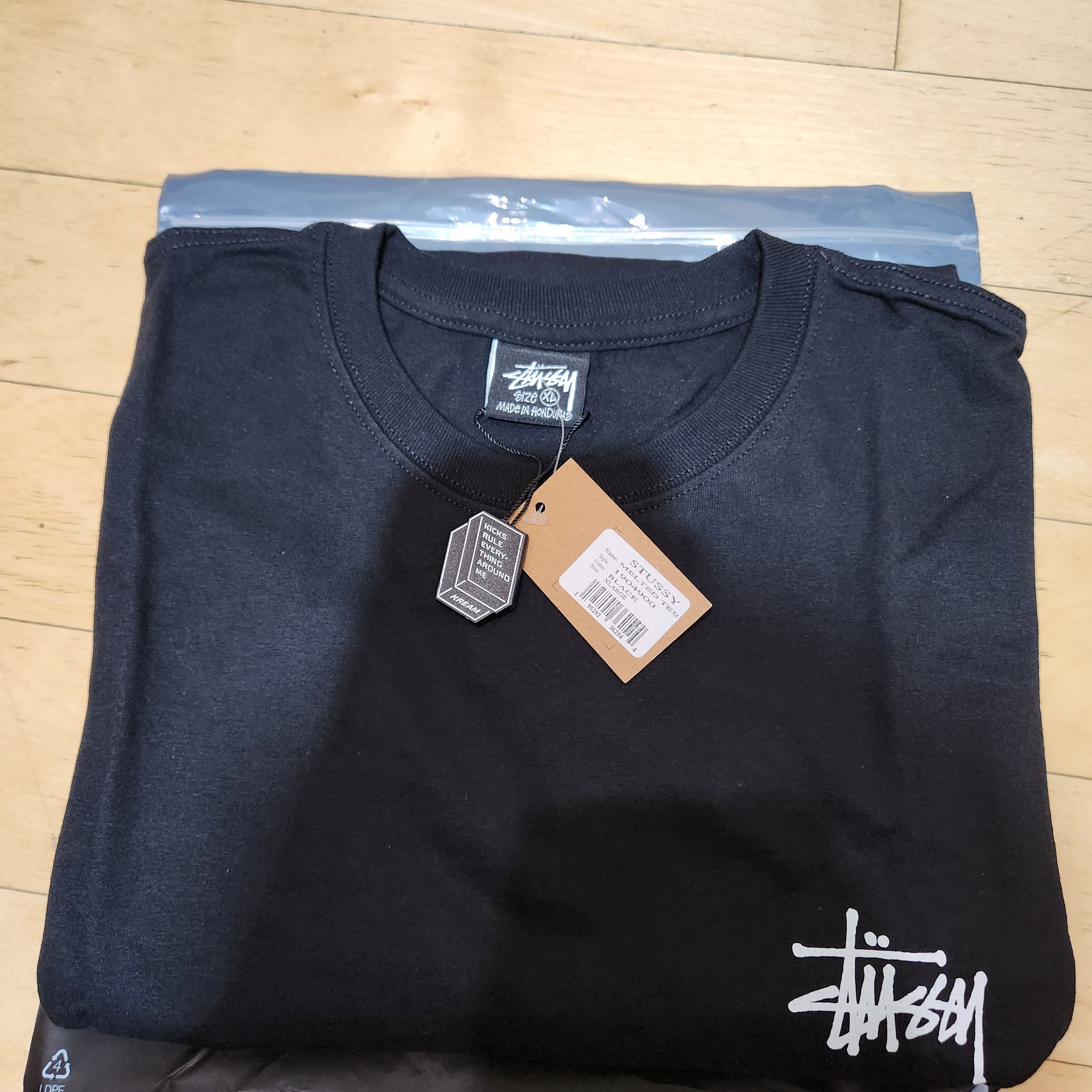 Stussy Melted T-Shirt Black 착용 스타일