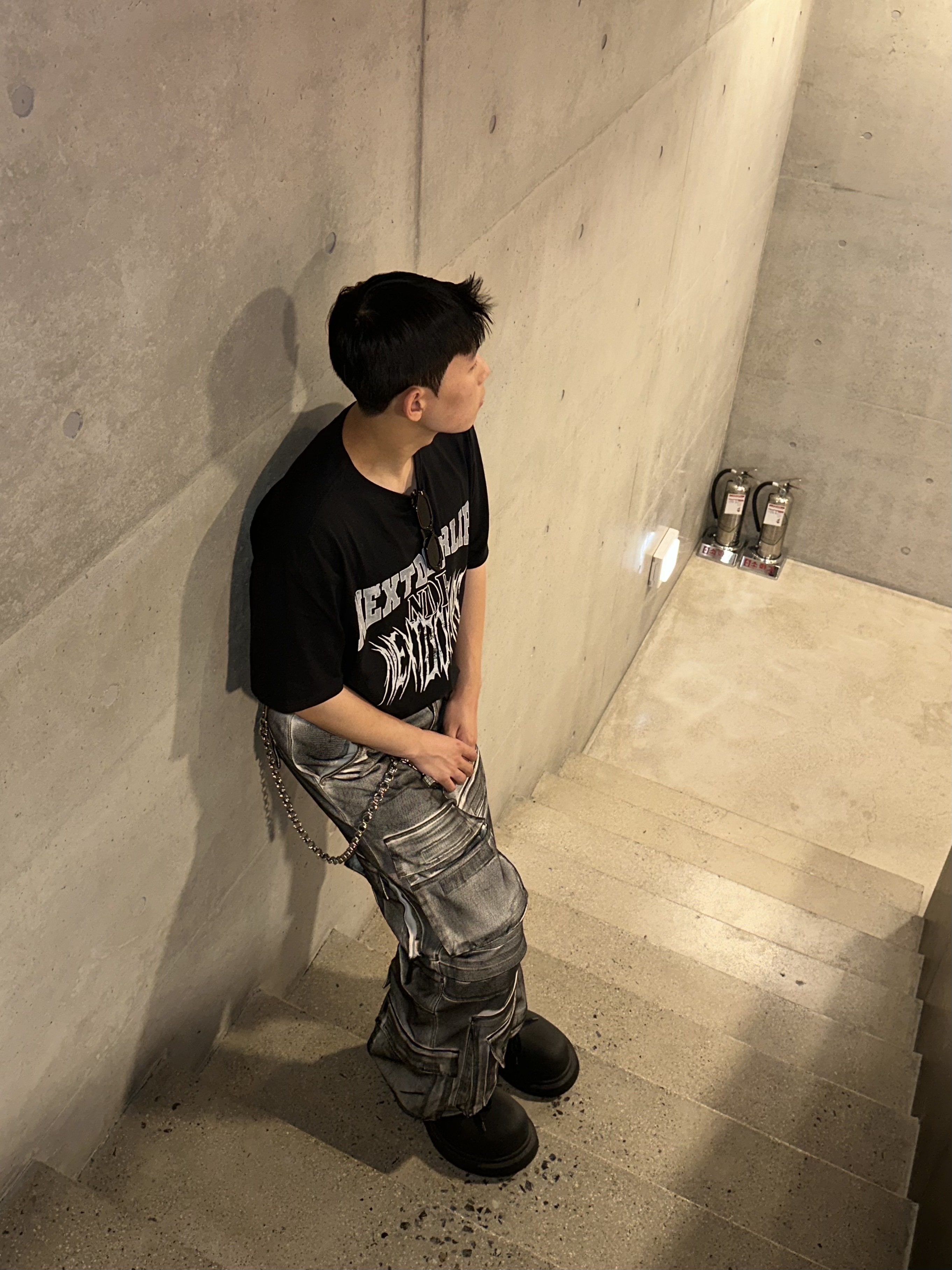 Project G/R Painted Denim Cargo Dirty White, Balenciaga Steroid Derby Black 착용 스타일 - 2