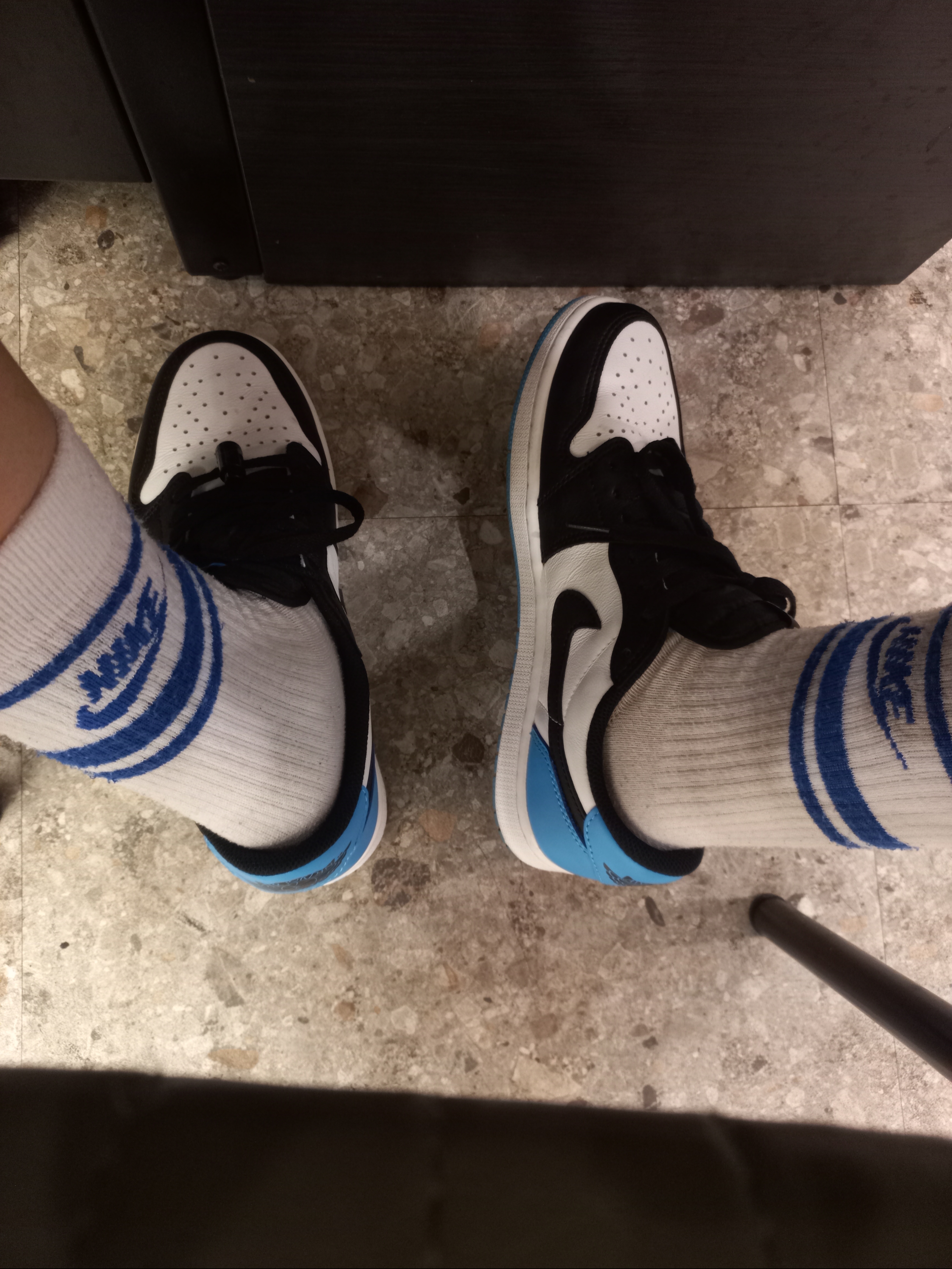 Jordan 1 Retro Low OG Black and Dark Powder Blue, (W) Jordan 1 Retro Low OG Black and Dark Powder Blue 착용 스타일