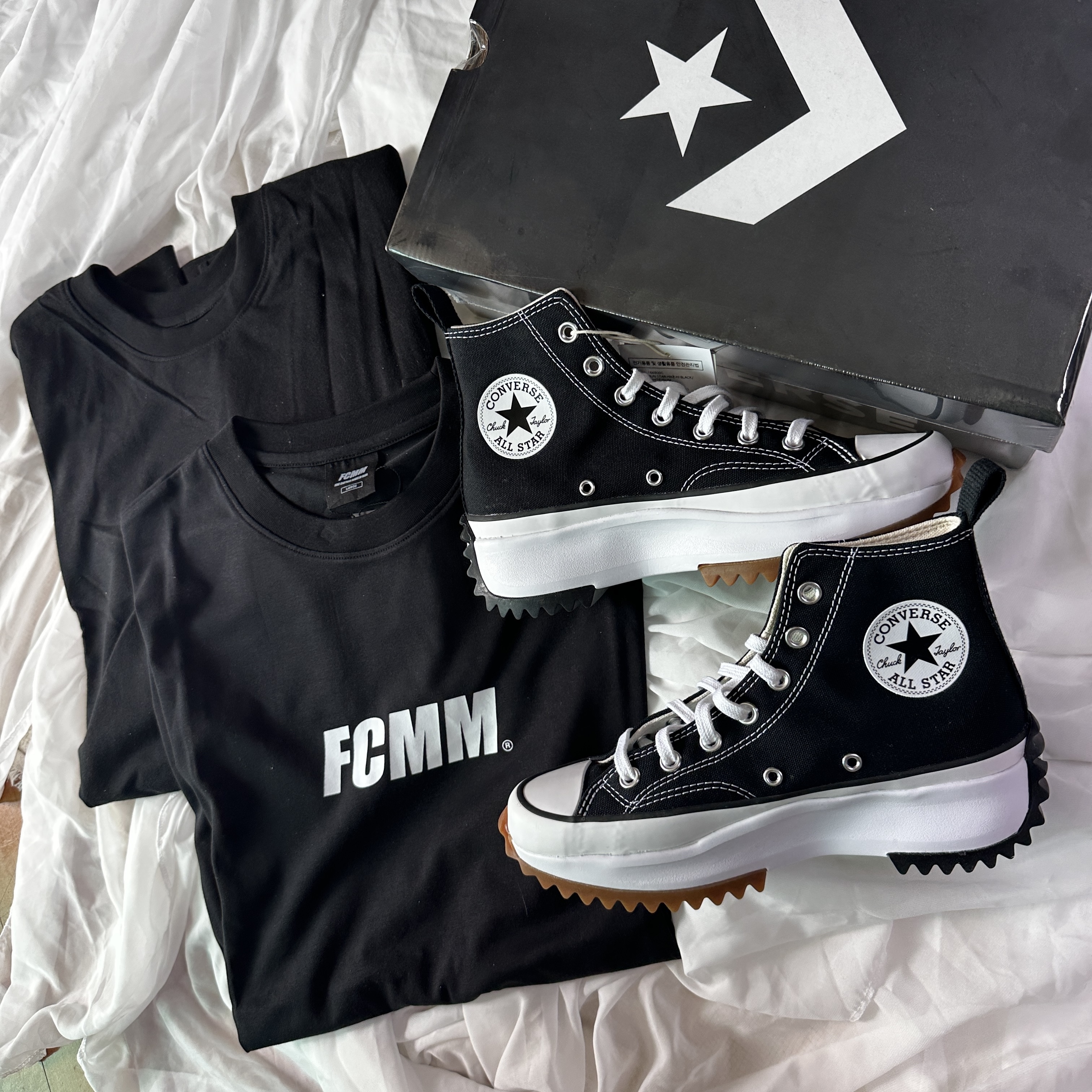 Converse Run Star Hike Hi Black White Gum 착용 스타일