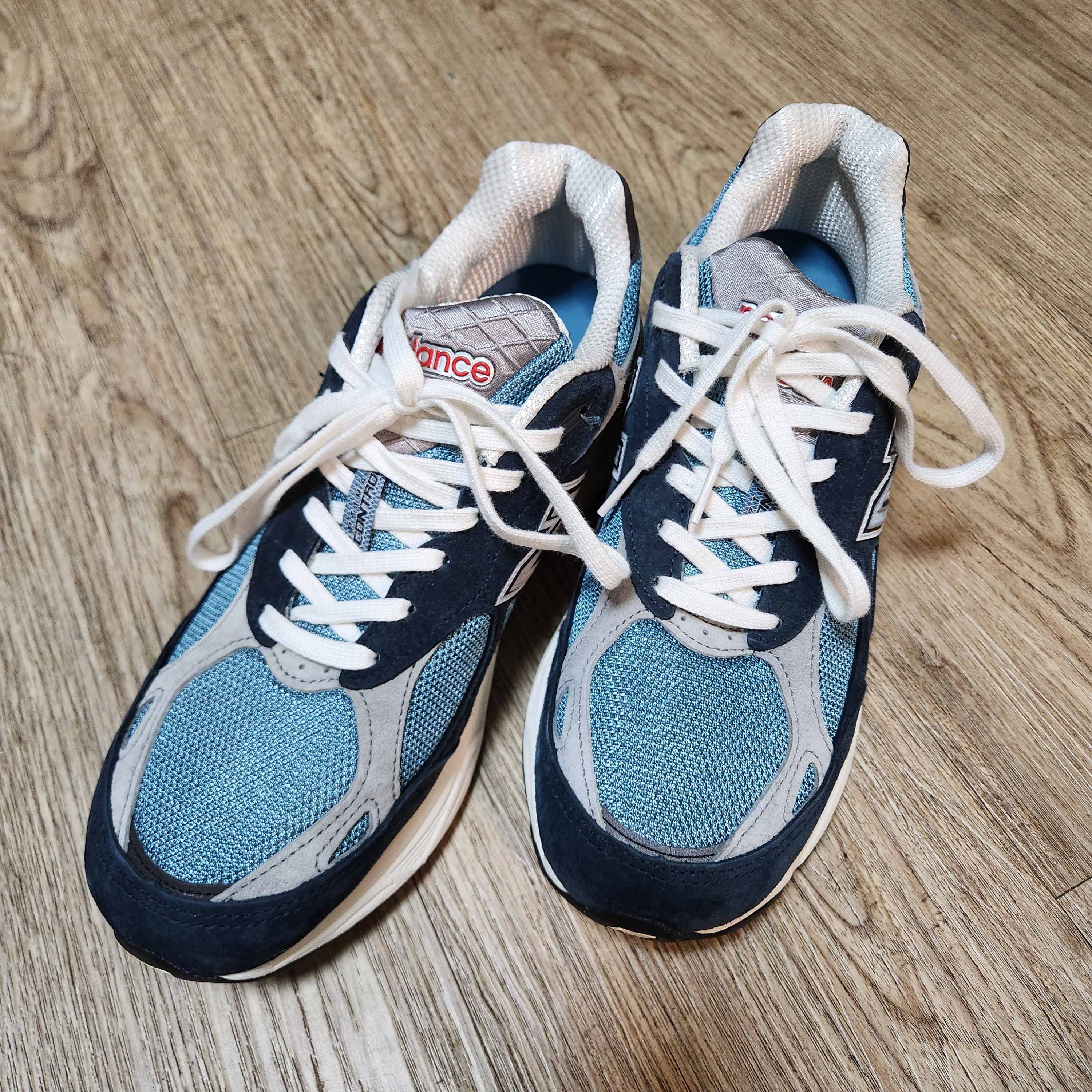 New Balance 990v3 Made in USA Navy Spring Tide 착용 스타일