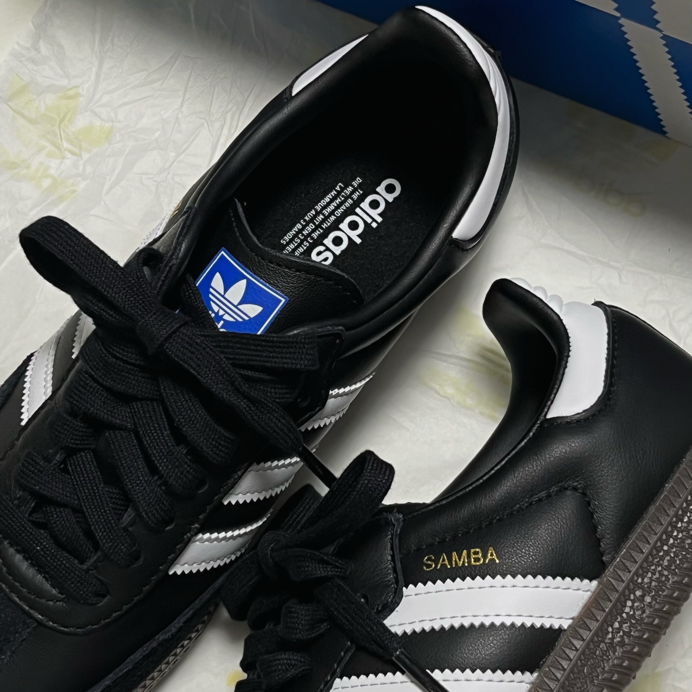 Adidas Samba OG Black White Gum 착용 스타일 - 3