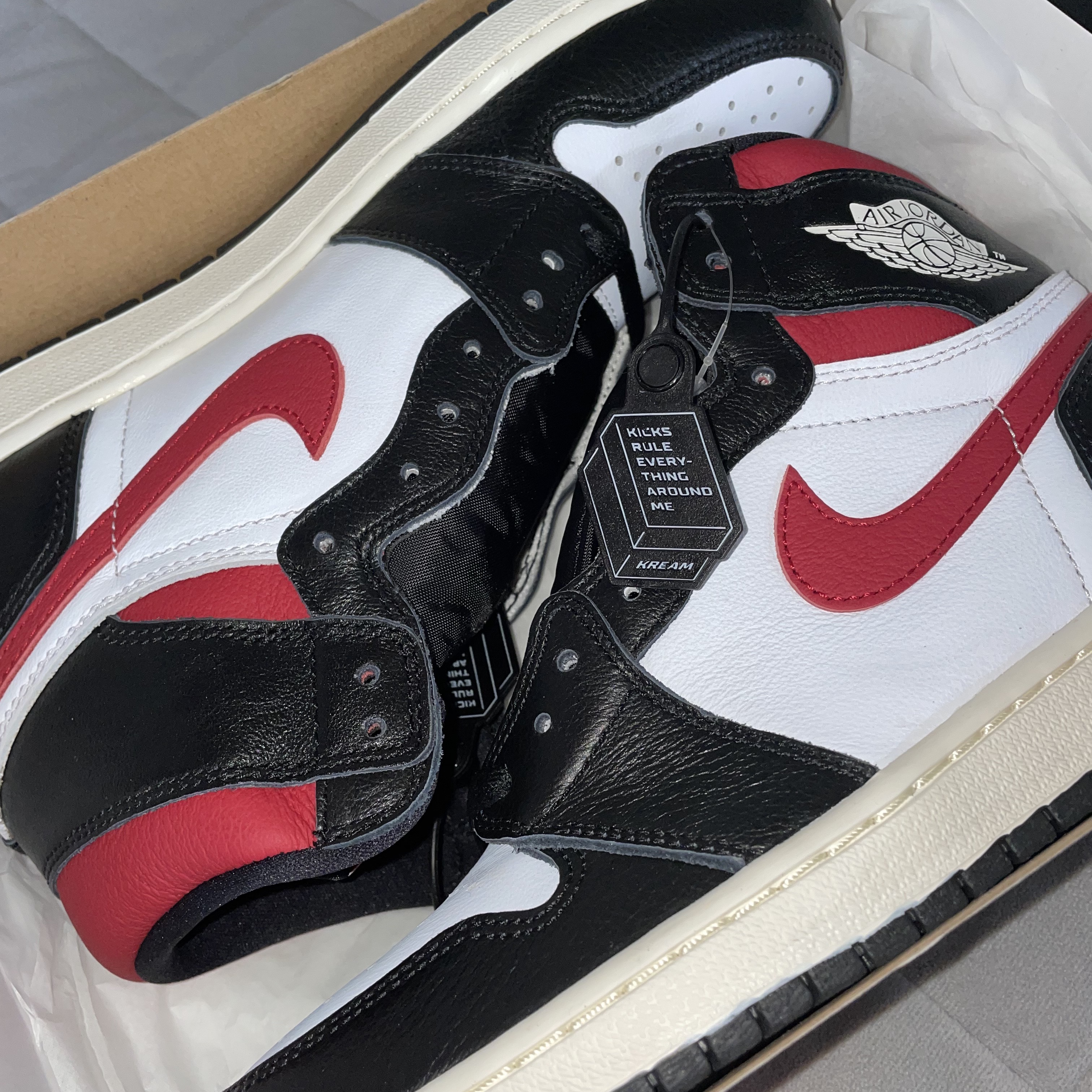 Jordan 1 Retro High OG Gym Red 착용 스타일