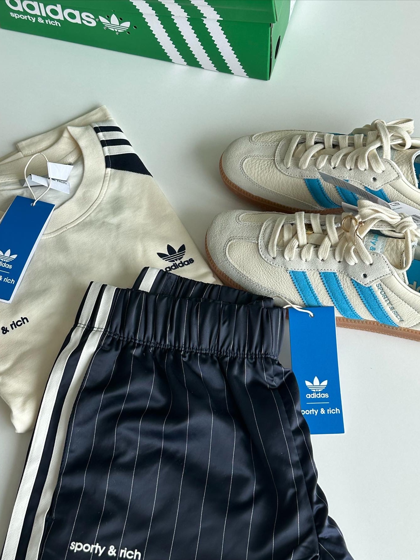 Adidas x Sporty & Rich Samba Cream Blue, (W) Adidas x Sporty & Rich Shorts Legend Ink - US Sizing 착용 스타일