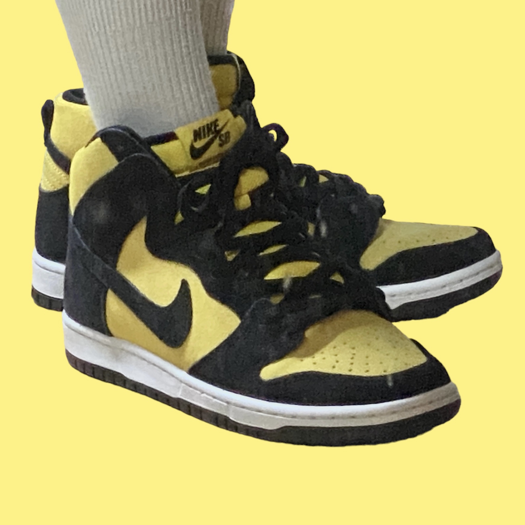 Nike SB Dunk High Pro Maize and Black 착용 스타일
